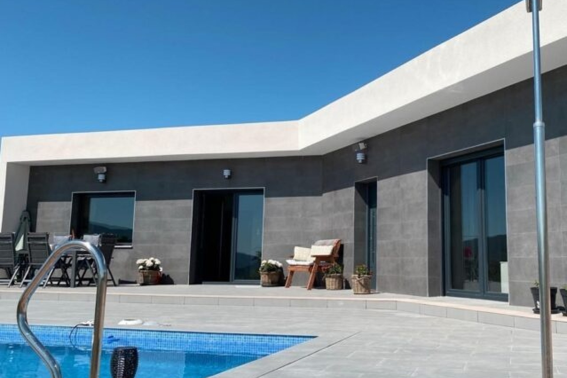 Revente - Villa Individuelle -
Hondón de las Nieves