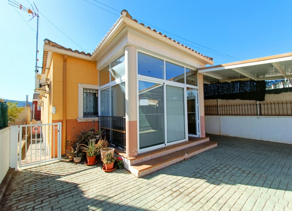 Revente - Villa Individuelle -
Hondón de los Fráiles