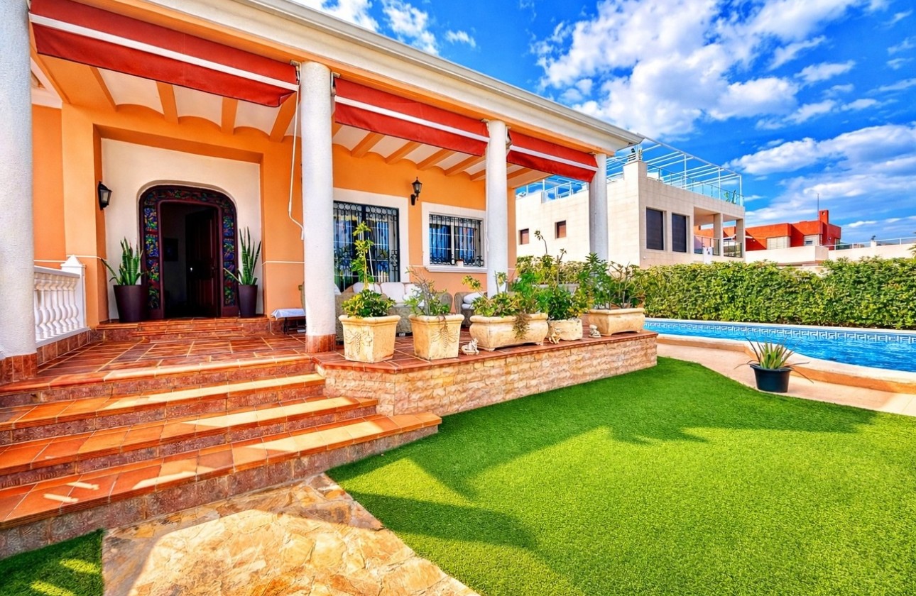 Revente - Villa Individuelle -
La Mata - Costa Blanca