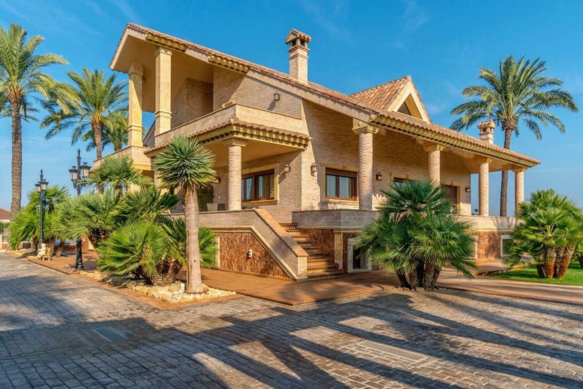 Revente - Villa Individuelle -
Molins - Inland