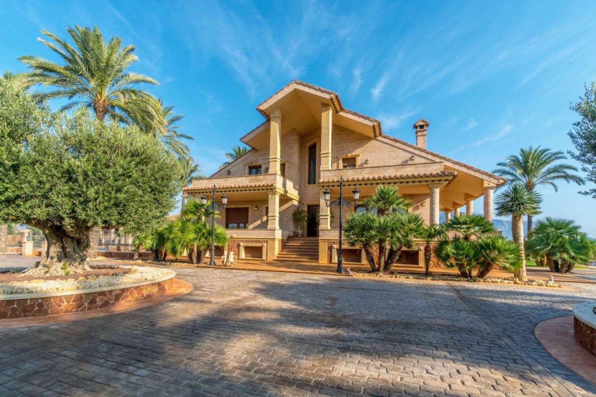 Revente - Villa Individuelle -
Molins
