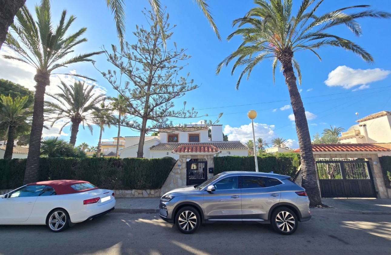 Revente - Villa - Individuelle -
Orihuela Costa * - Cabo Roig *