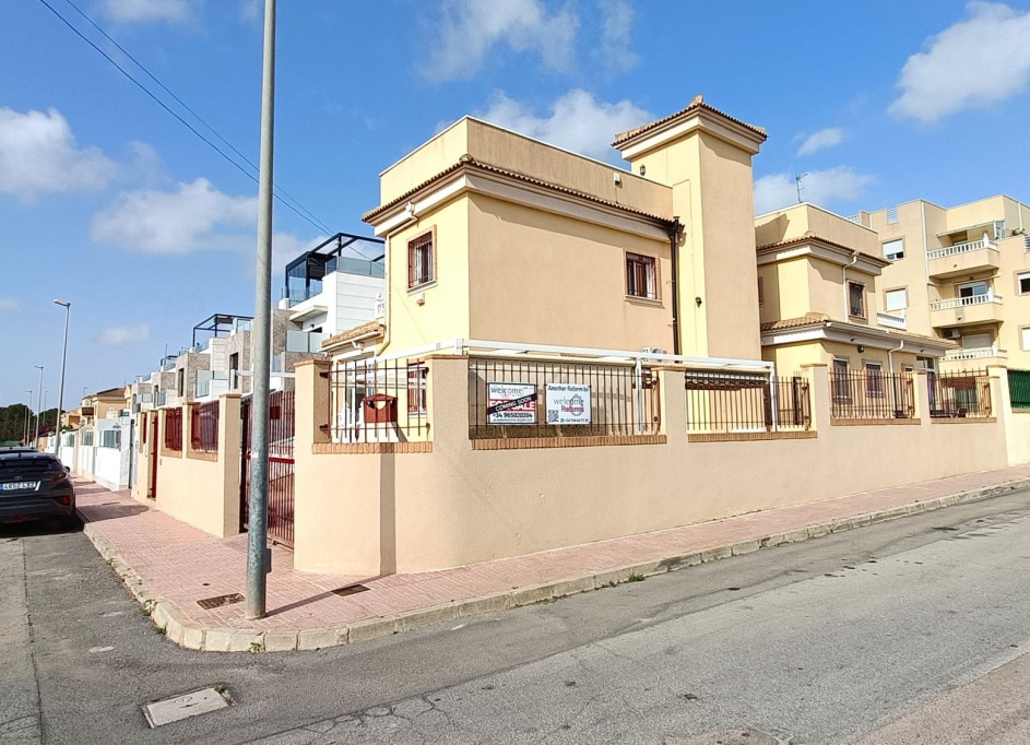 Revente - Villa Individuelle -
Orihuela Costa - Castillo de Don Juan