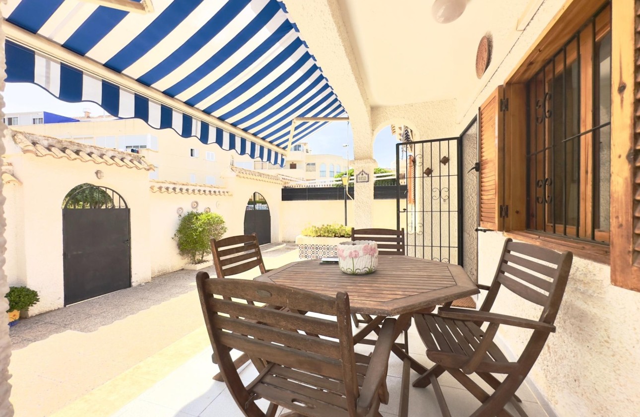 Revente - Villa Individuelle -
Orihuela Costa - La Zenia