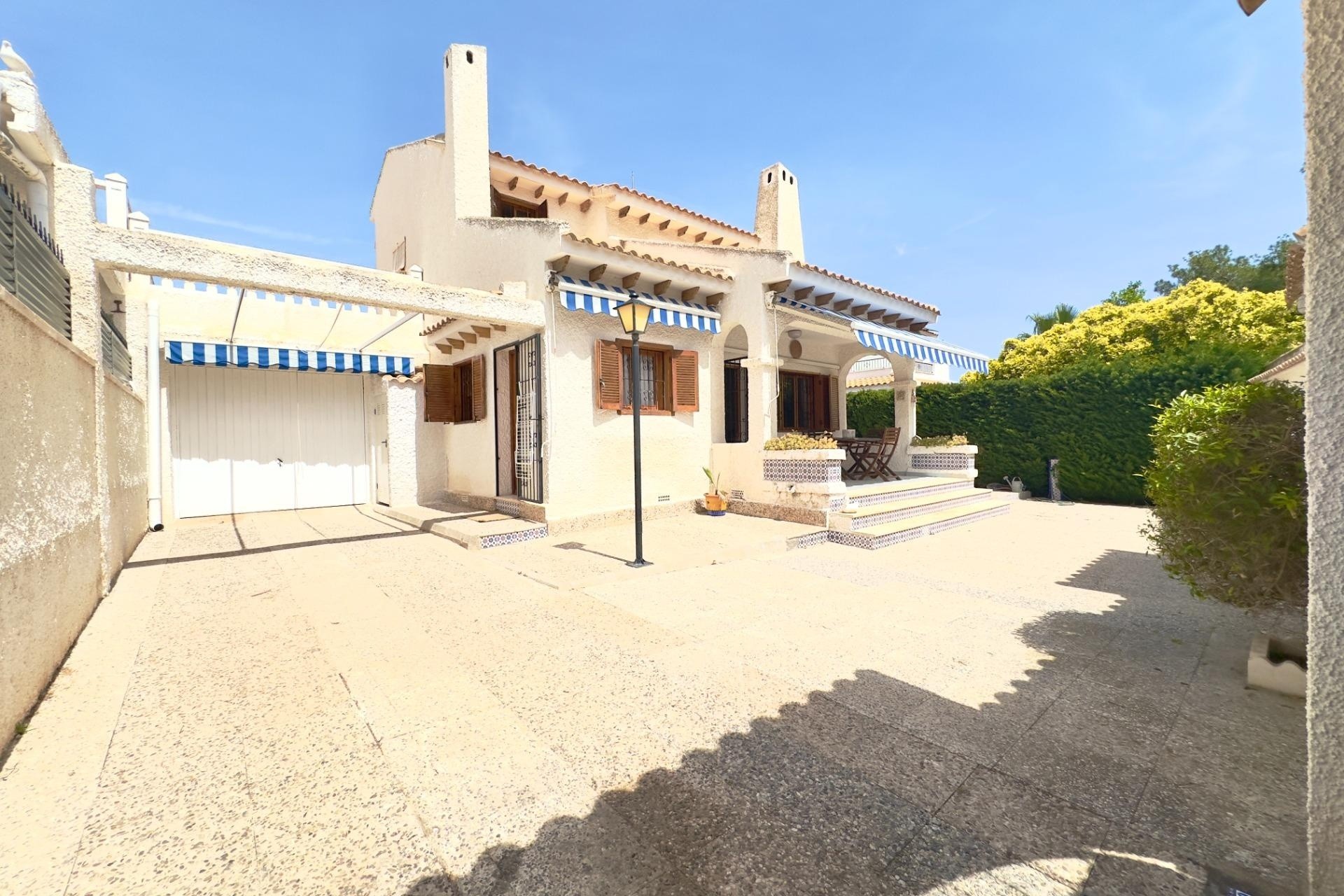 Revente - Villa Individuelle -
Orihuela Costa - La Zenia