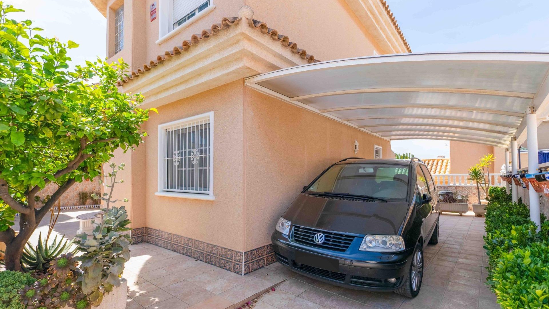 Revente - Villa Individuelle -
Orihuela Costa - Punta Prima