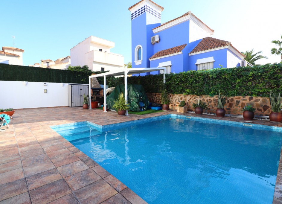 Revente - Villa Individuelle -
Orihuela Costa - Villamartin