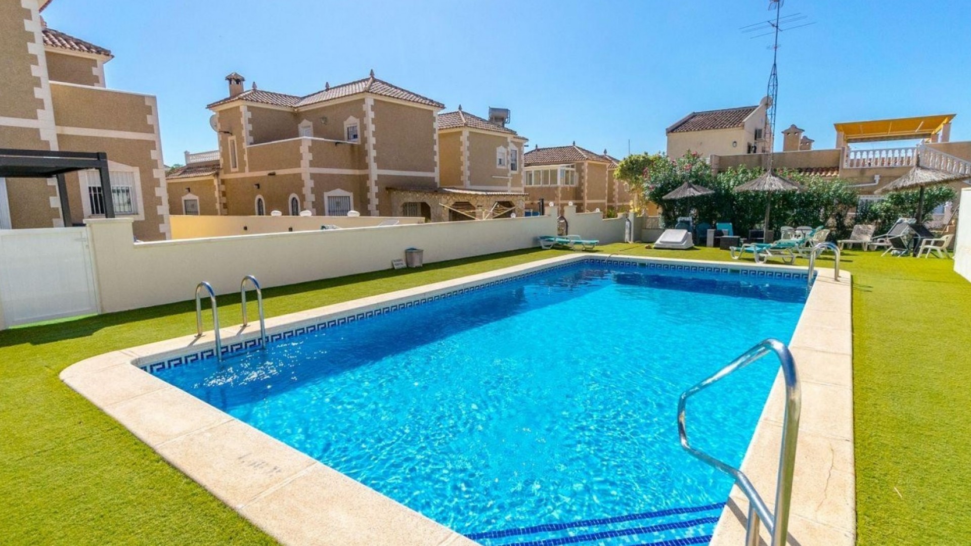 Revente - Villa Individuelle -
Orihuela Costa - Villamartín