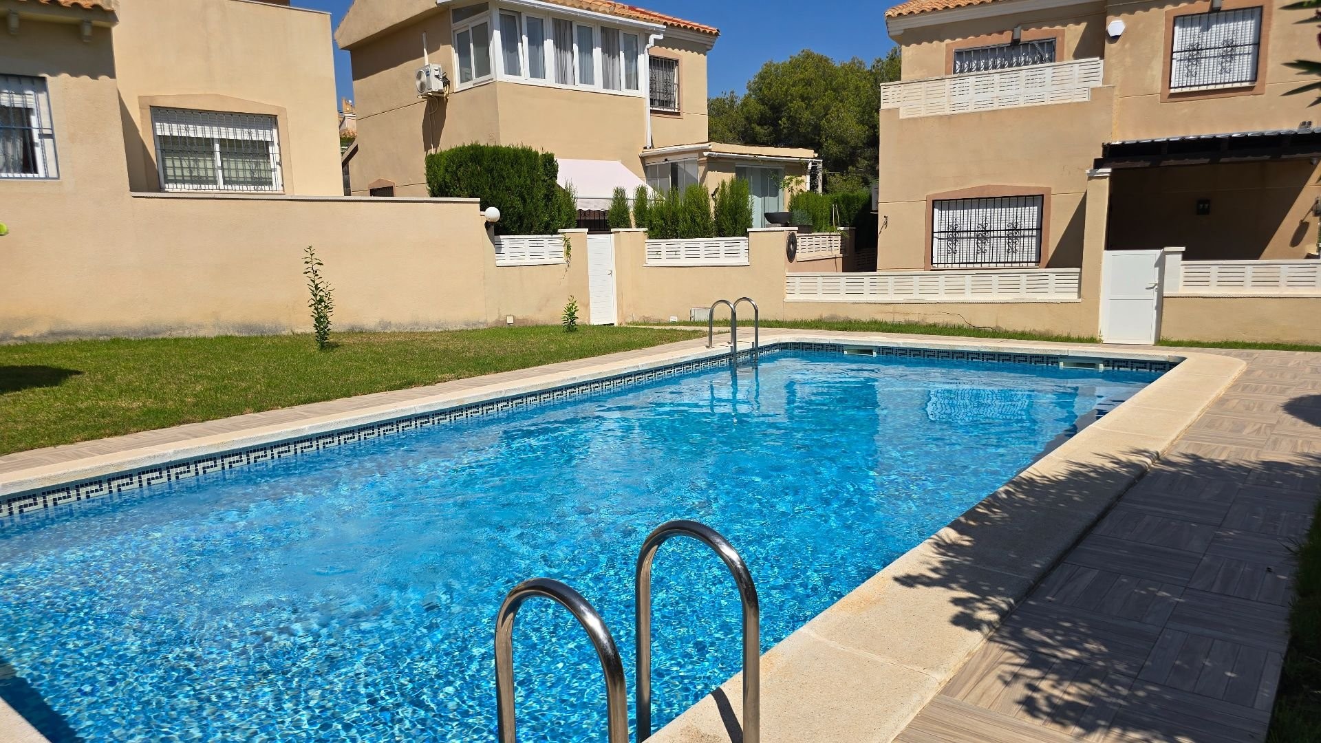 Revente - Villa Individuelle -
Orihuela Costa
