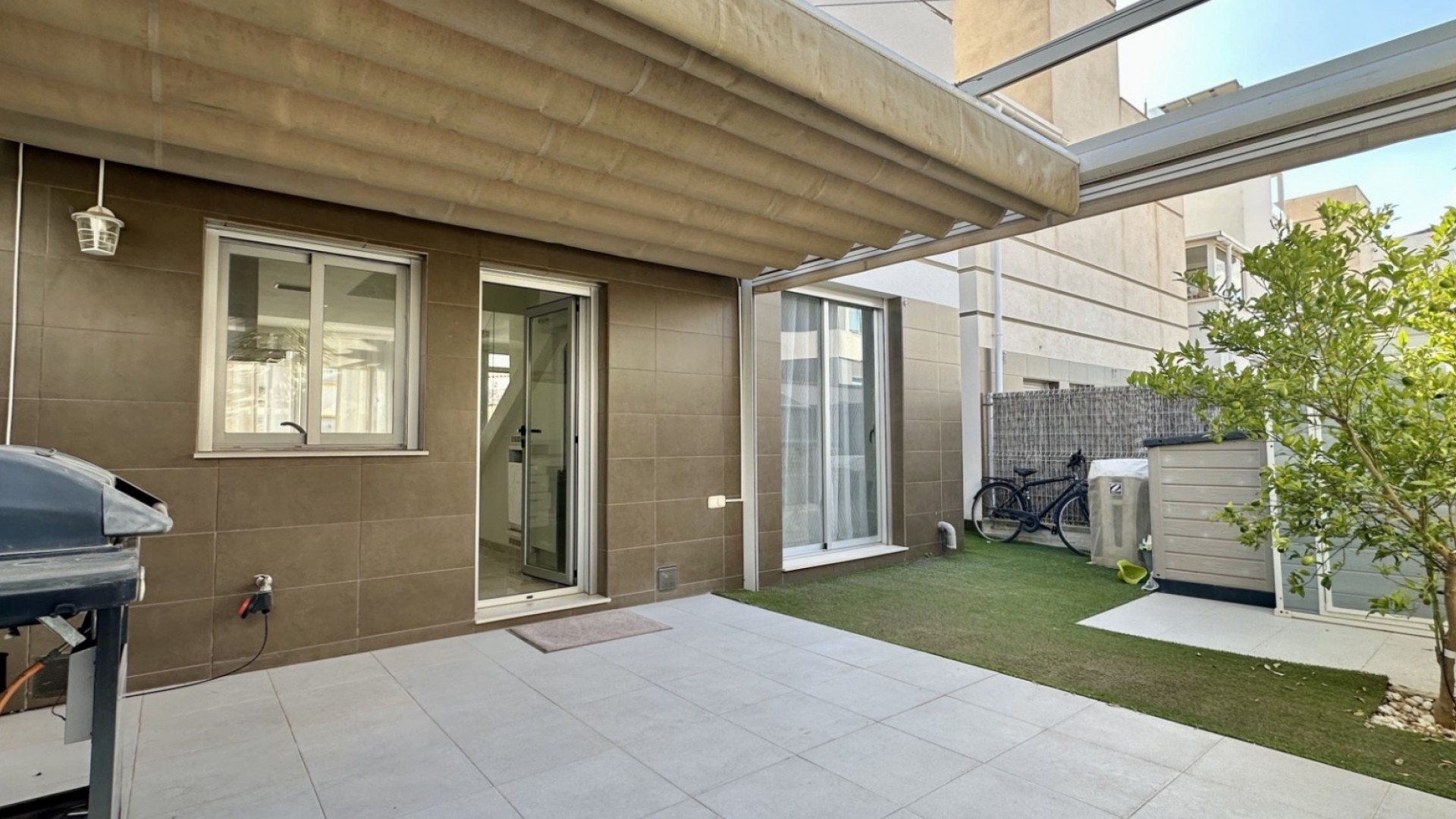 Revente - Villa Individuelle -
Orihuela Costa