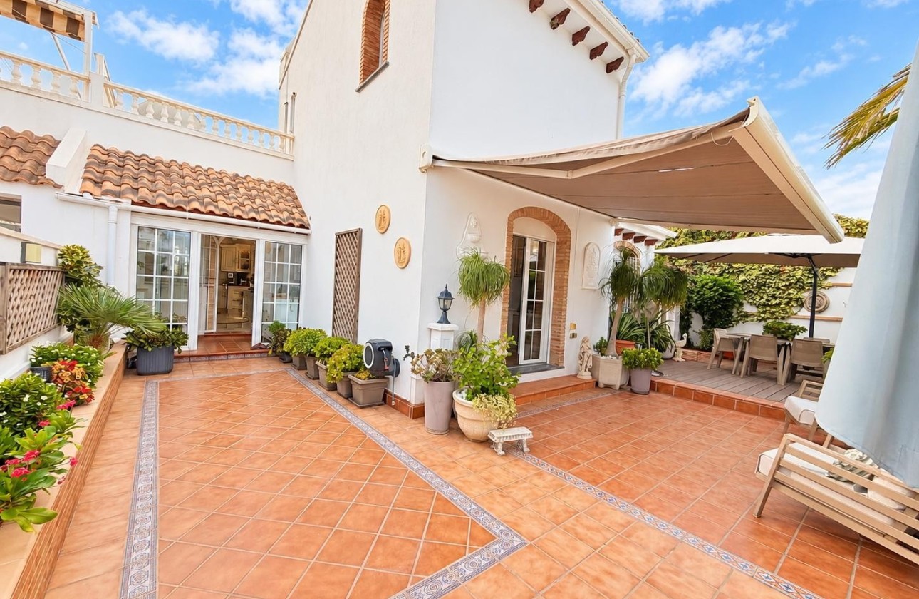 Revente - Villa Individuelle -
Orihuela Costa