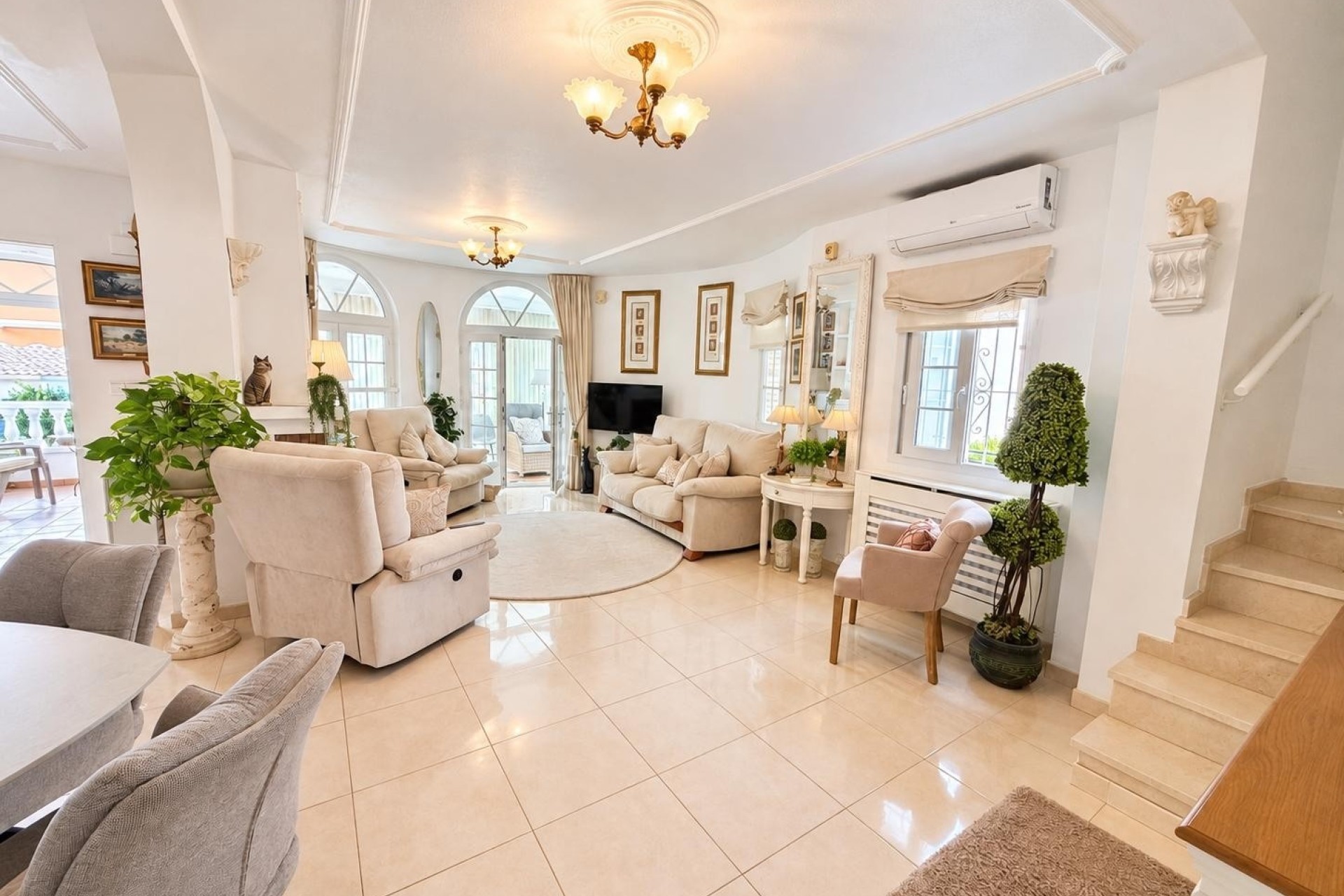 Revente - Villa Individuelle -
Orihuela Costa