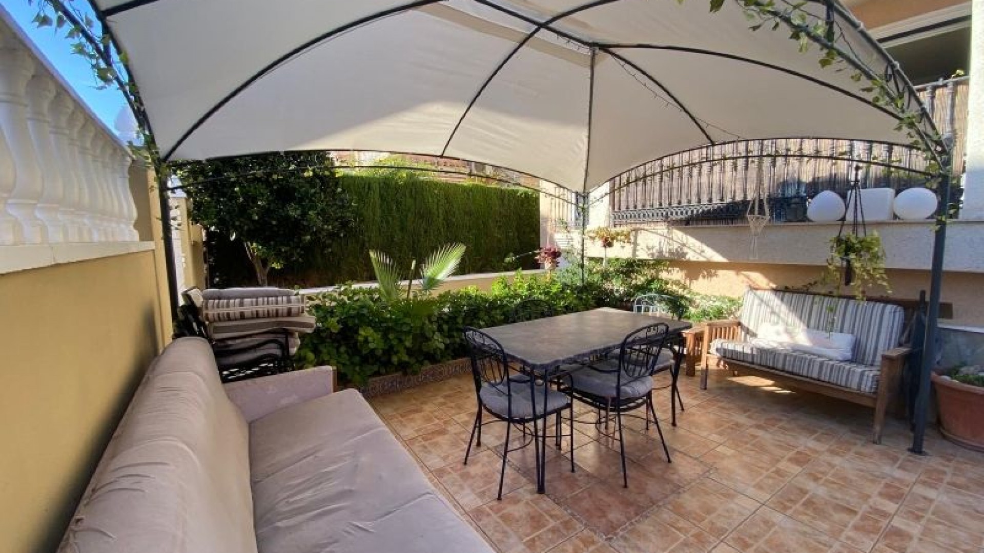 Revente - Villa Individuelle -
Orihuela Costa