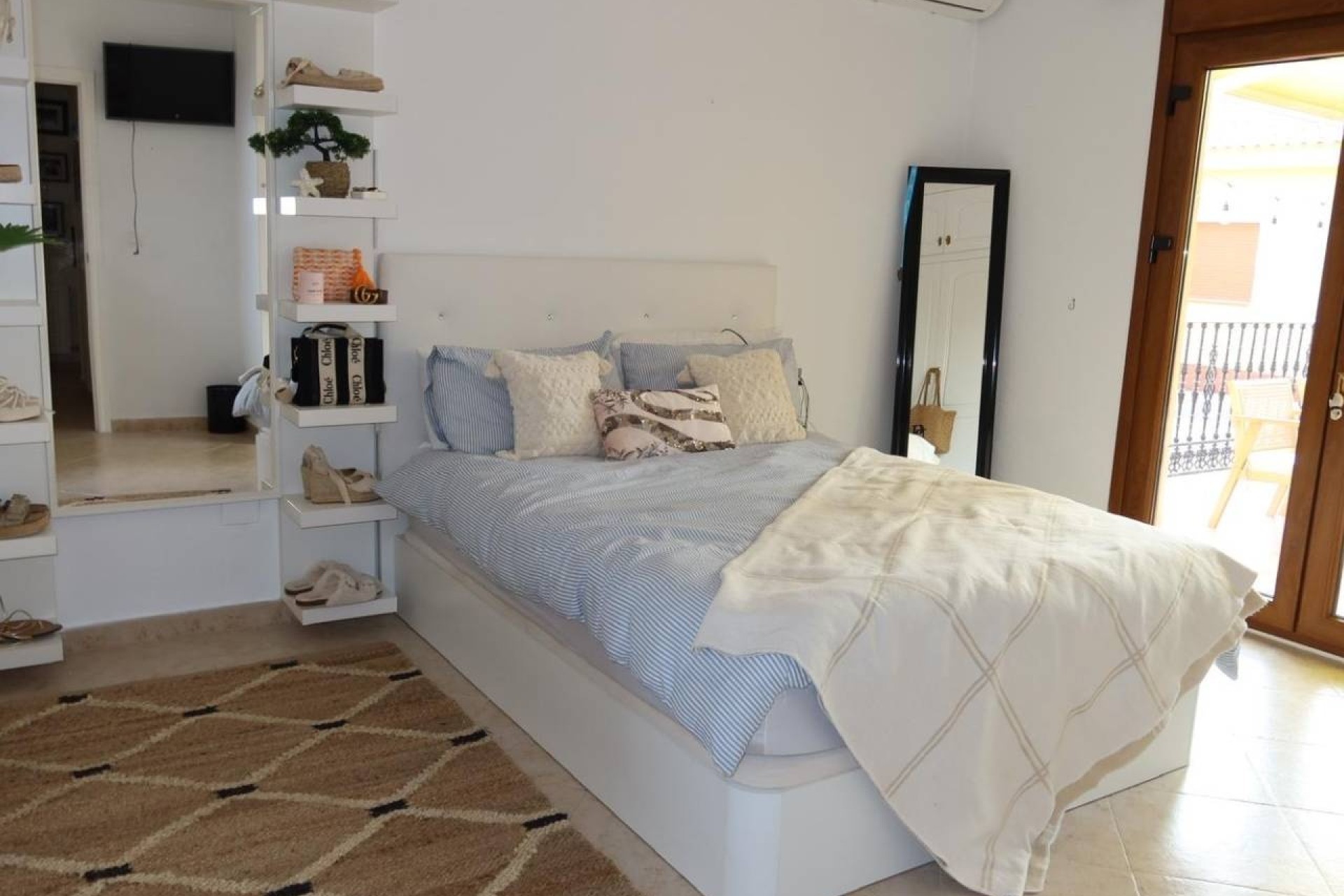 Revente - Villa Individuelle -
Orihuela