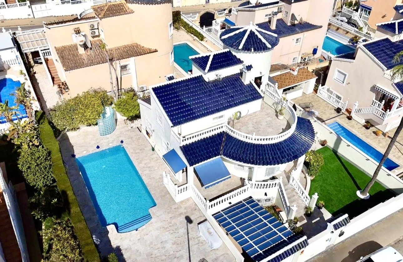Revente - Villa Individuelle -
Pinar de Campoverde - Inland