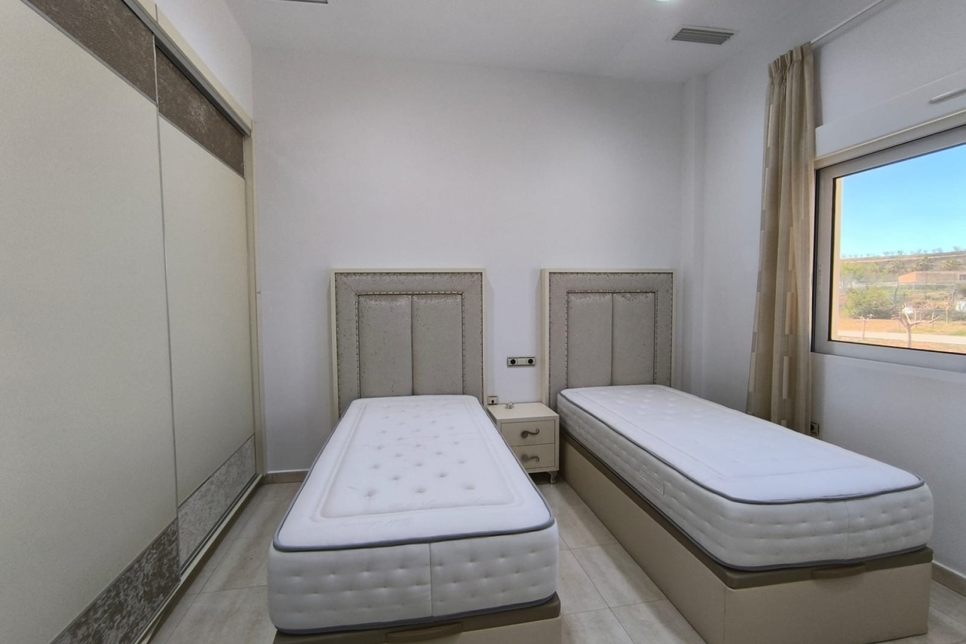 Revente - Villa Individuelle -
Pinoso - Inland