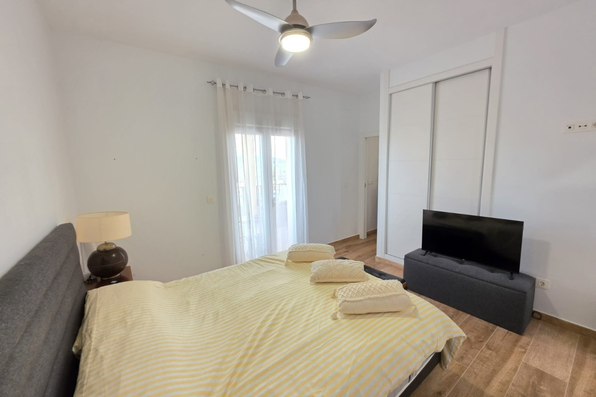 Revente - Villa Individuelle -
Pinoso - Inland