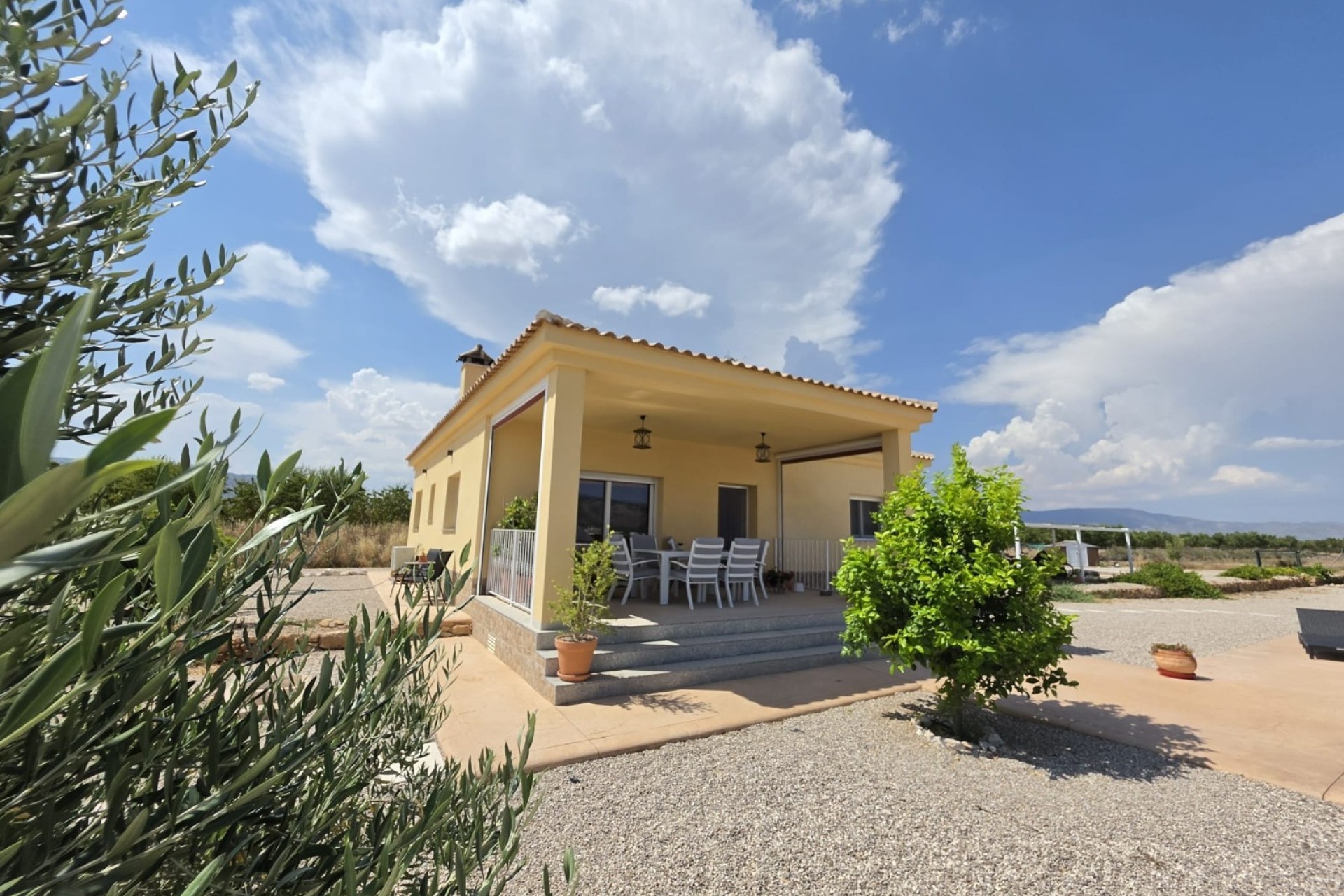 Revente - Villa Individuelle -
Pinoso - Inland