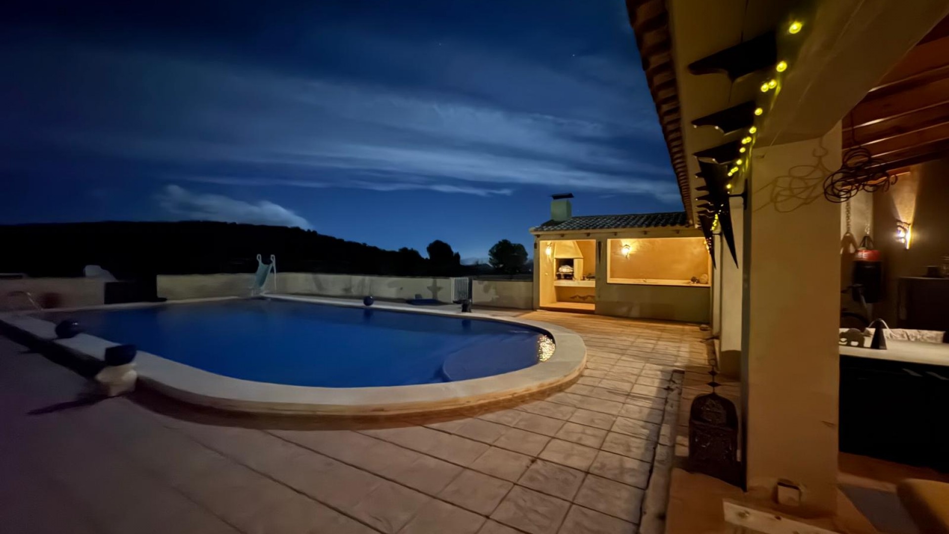 Revente - Villa Individuelle -
Pinoso - Pinoso Alicante