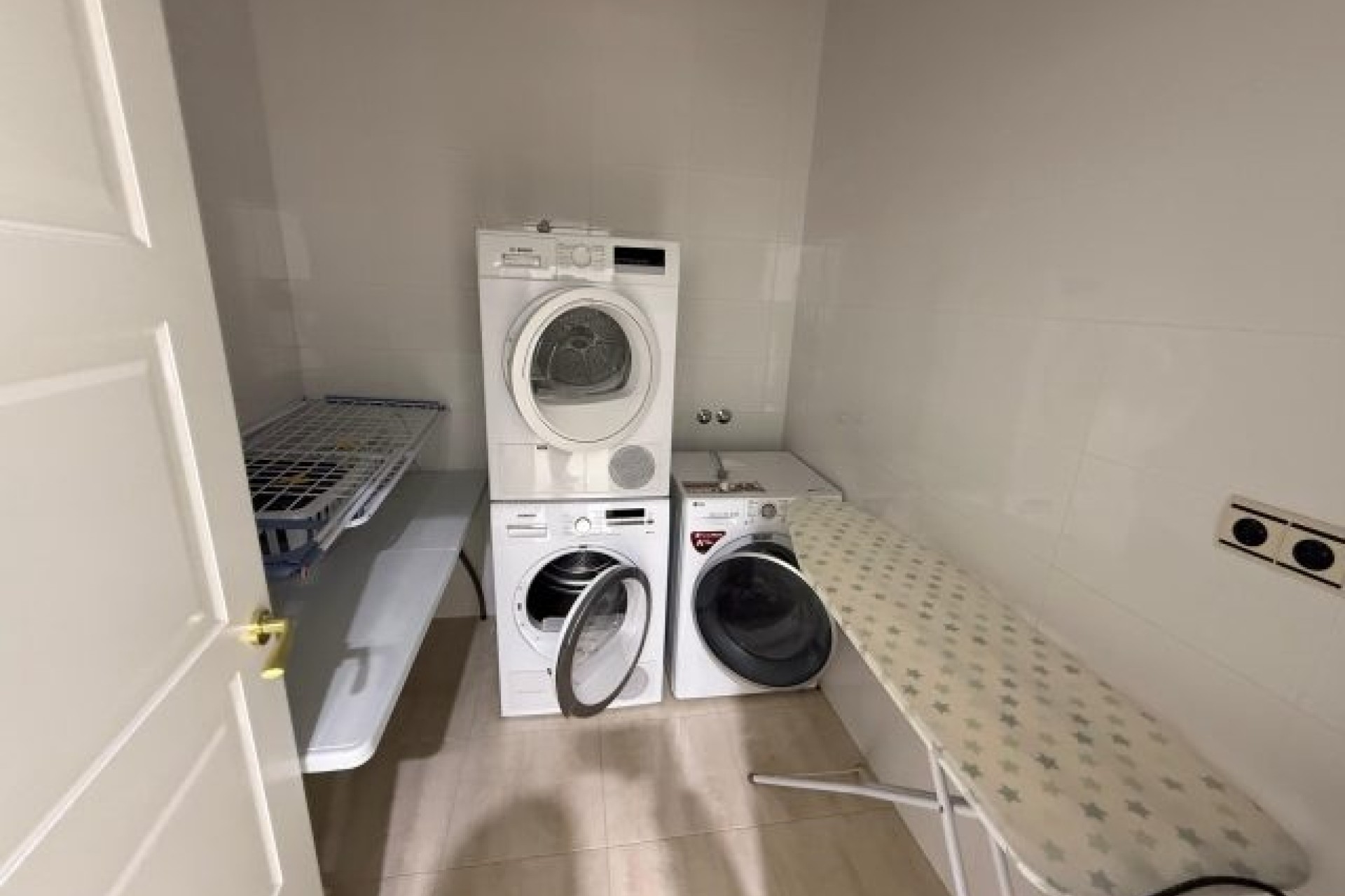 Revente - Villa Individuelle -
Pinoso