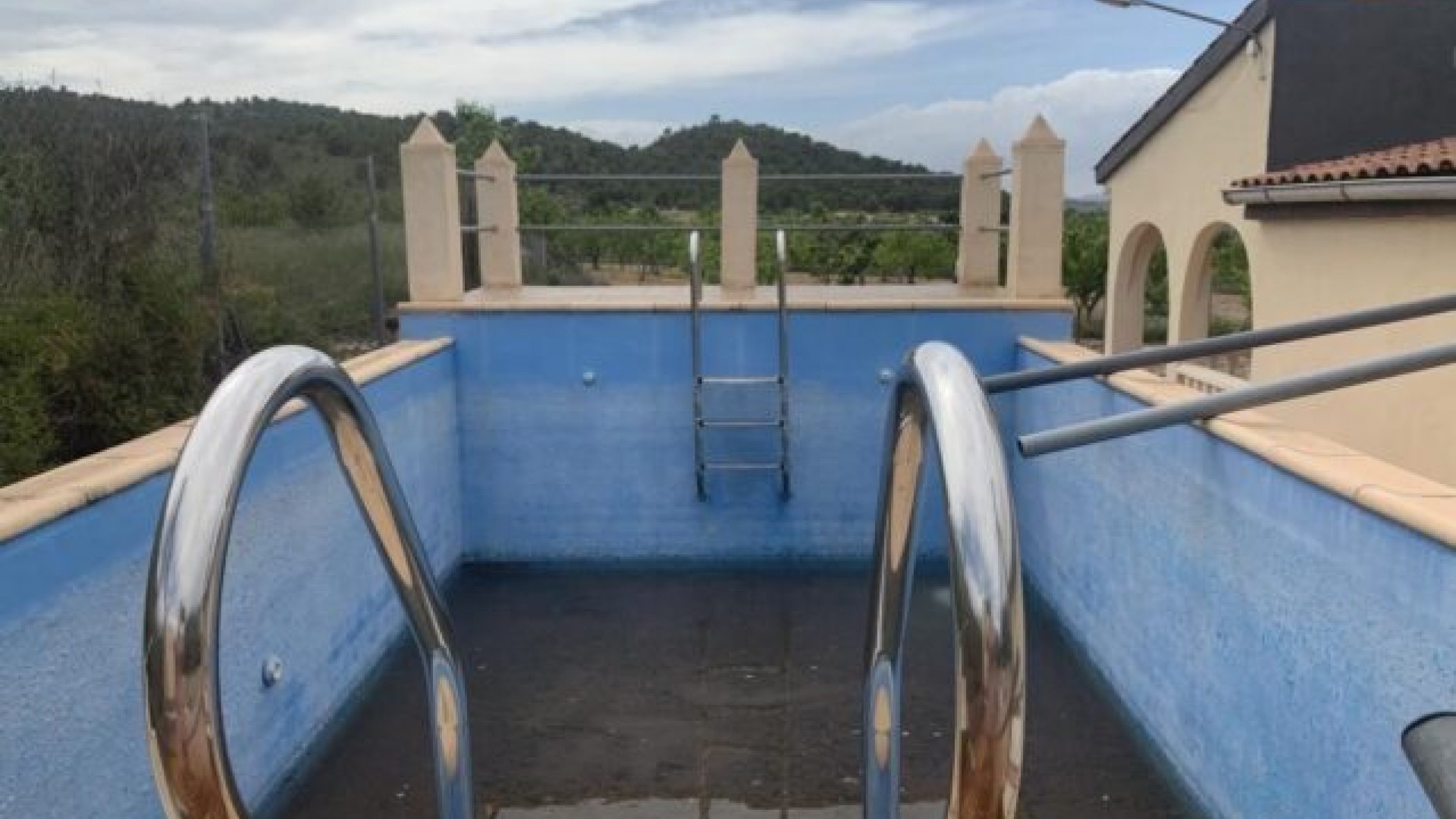 Revente - Villa Individuelle -
Pinoso