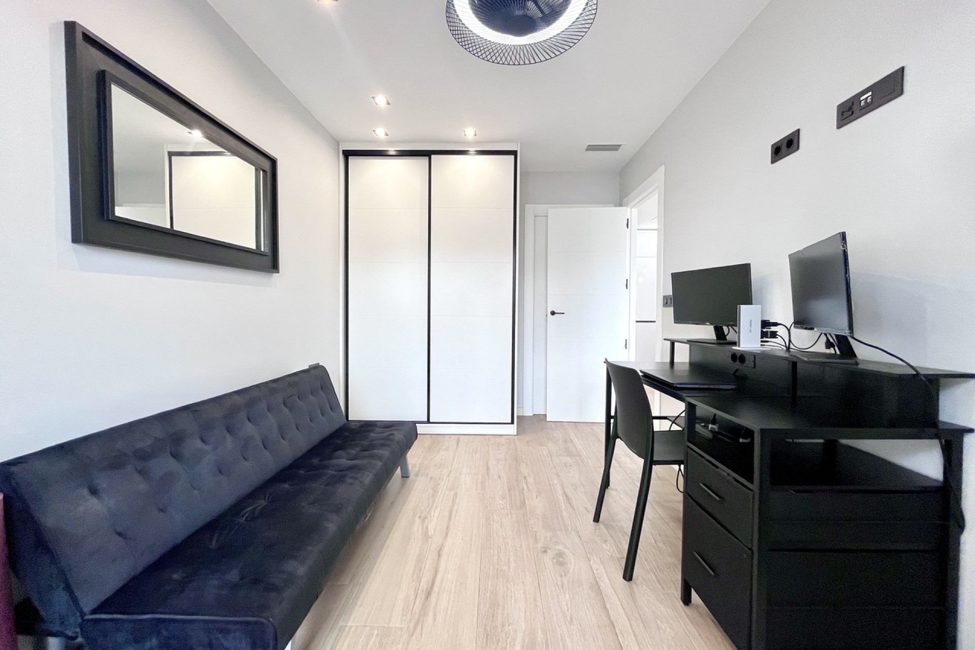 Revente - Villa Individuelle -
Punta Prima - Costa Blanca