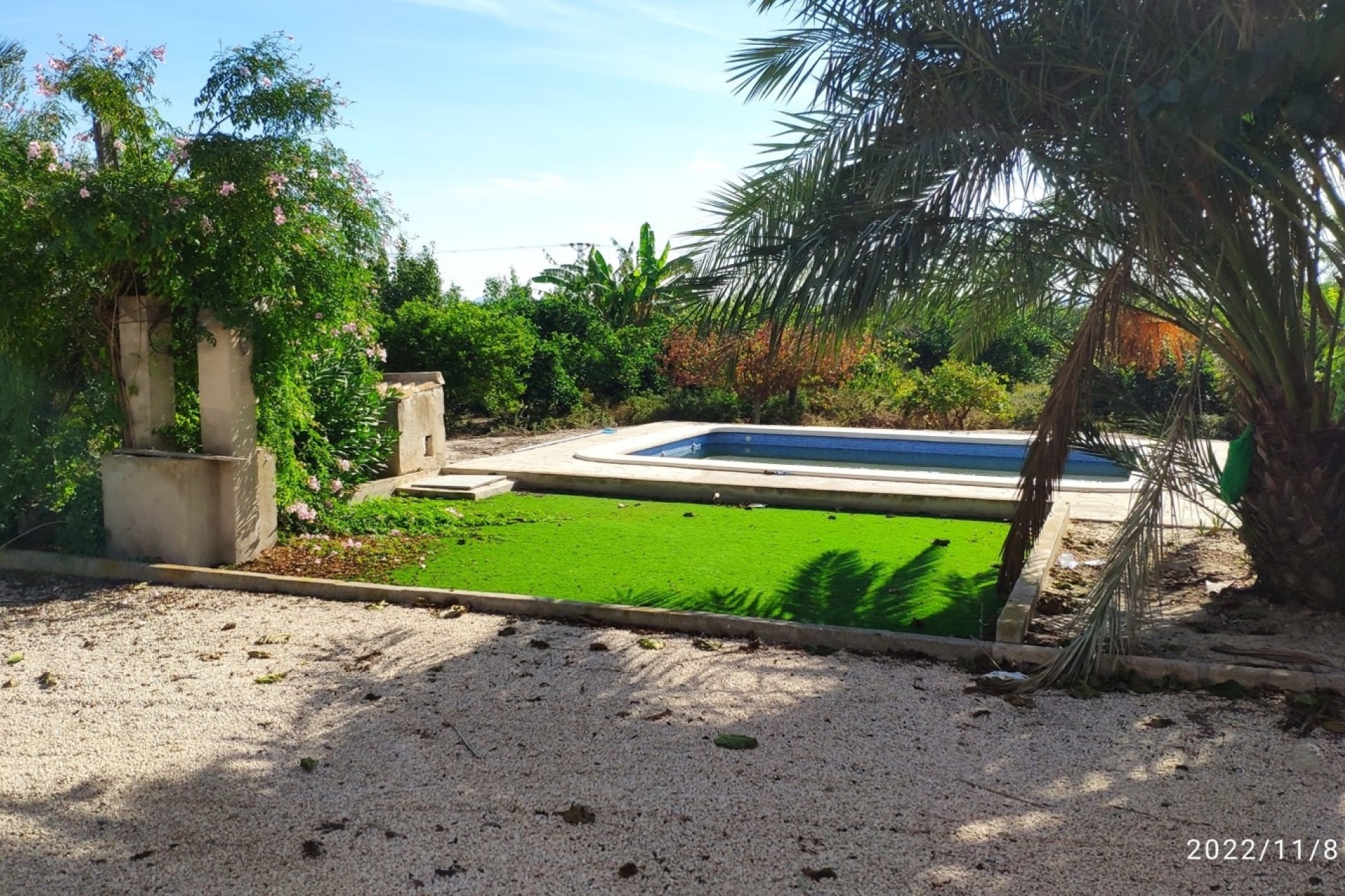 Revente - Villa Individuelle -
Redován - Inland