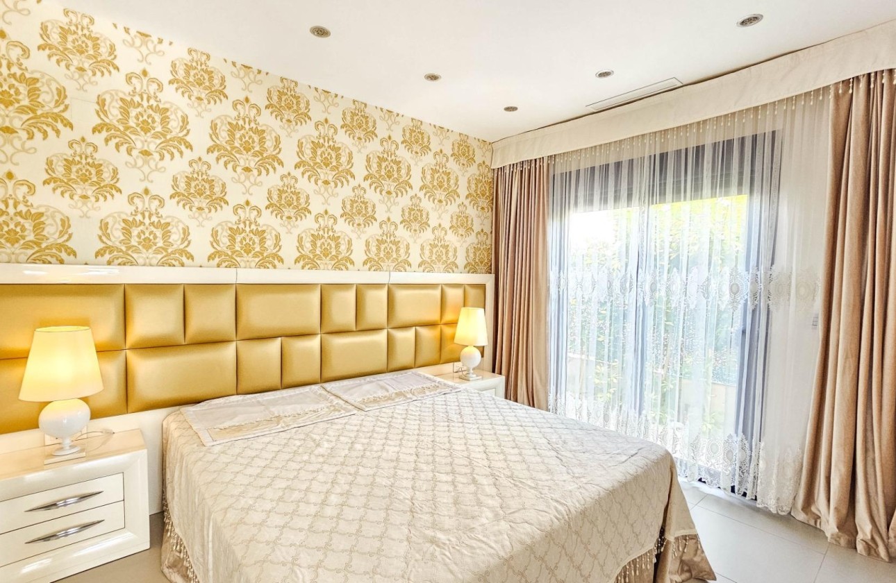 Revente - Villa Individuelle -
Rojales - Cuidad Quesada