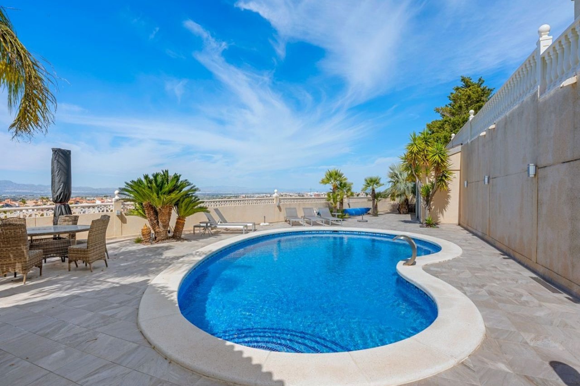 Revente - Villa Individuelle -
Rojales - La Marquesa