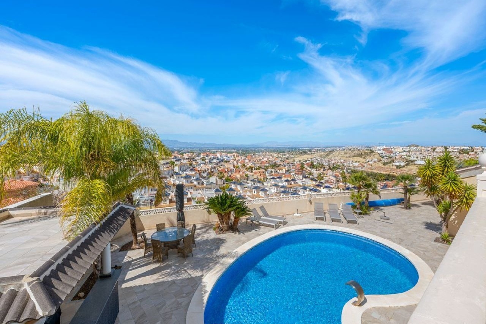 Revente - Villa Individuelle -
Rojales - La Marquesa