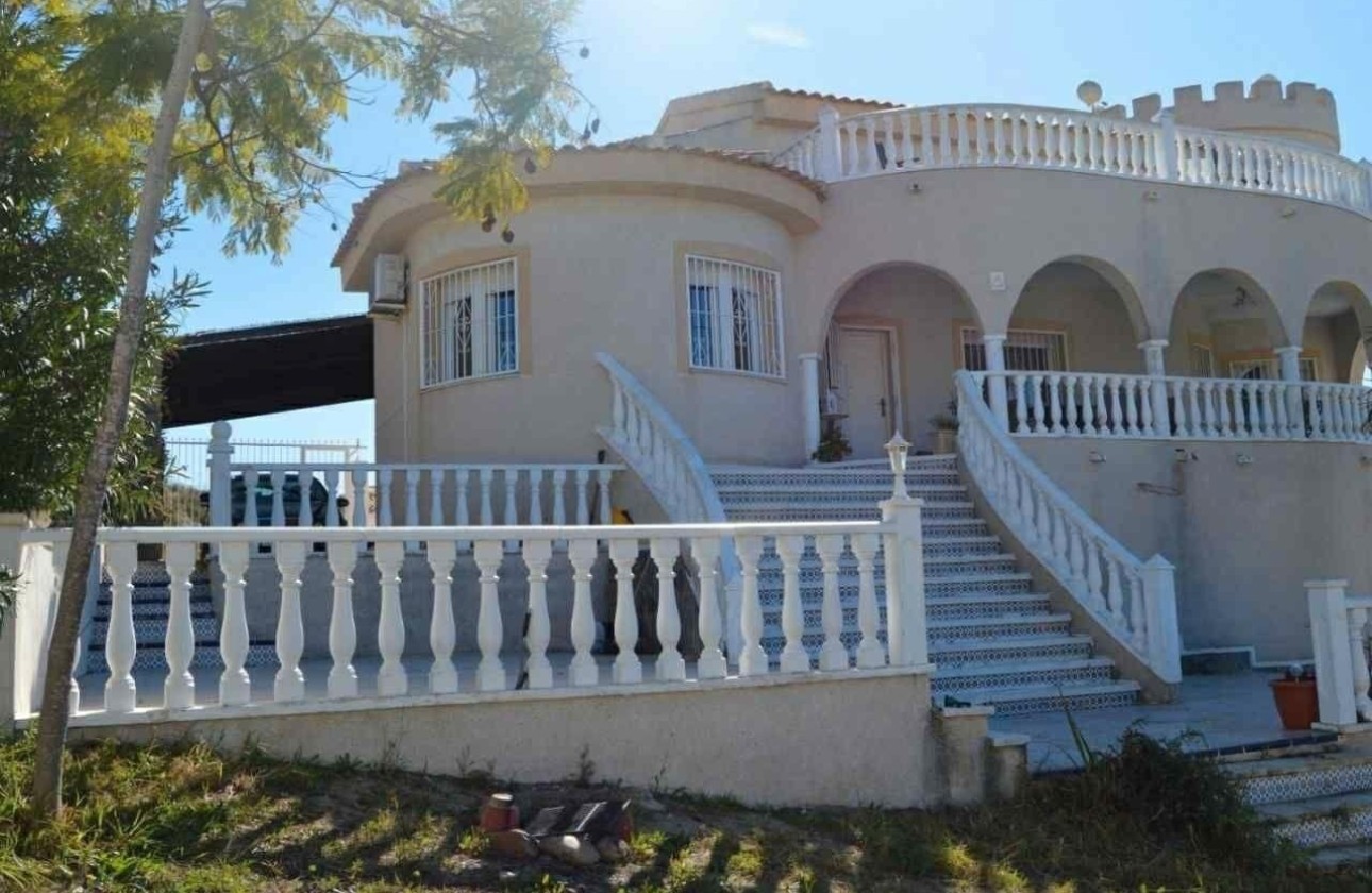 Revente - Villa Individuelle -
Rojales - La Marquesa