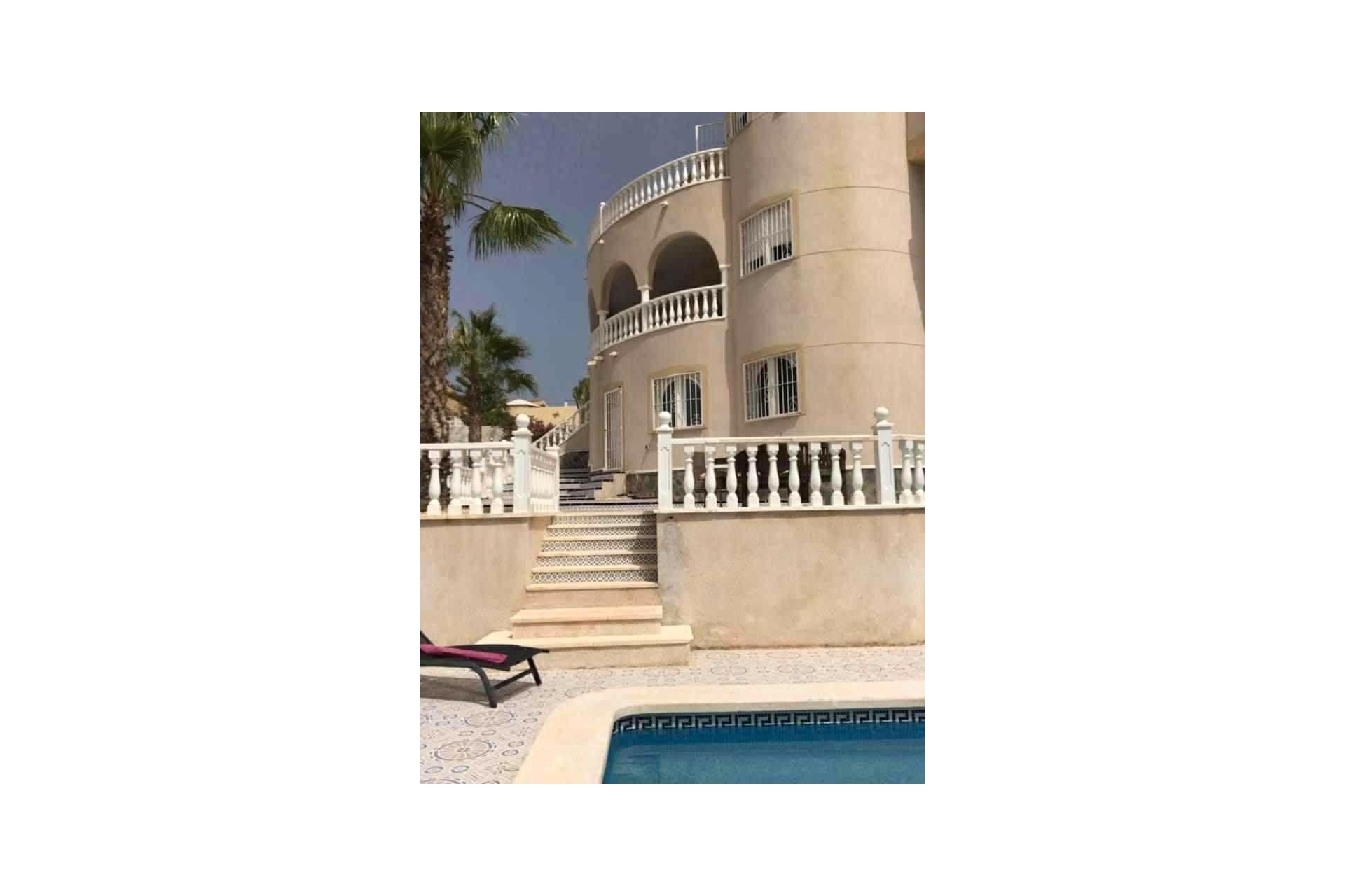 Revente - Villa Individuelle -
Rojales - La Marquesa