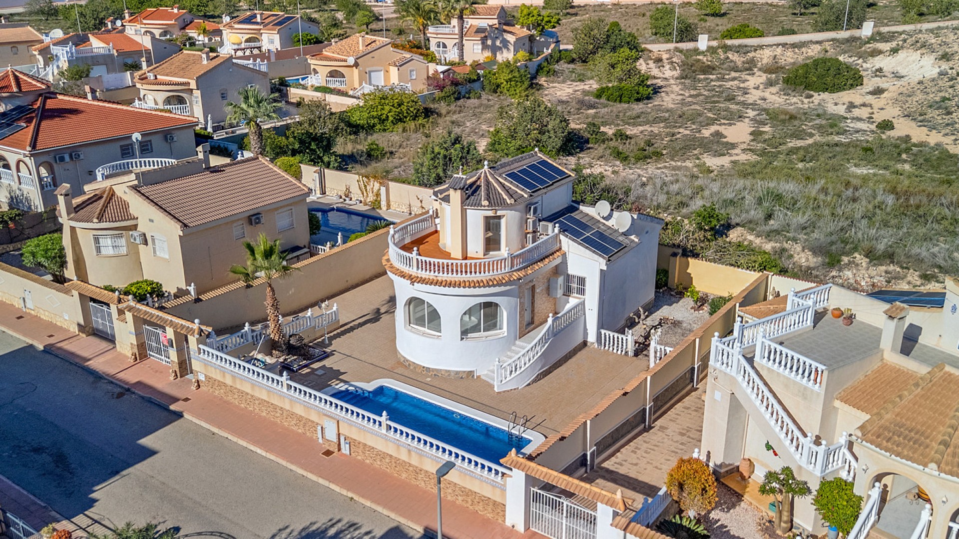 Revente - Villa Individuelle -
Rojales