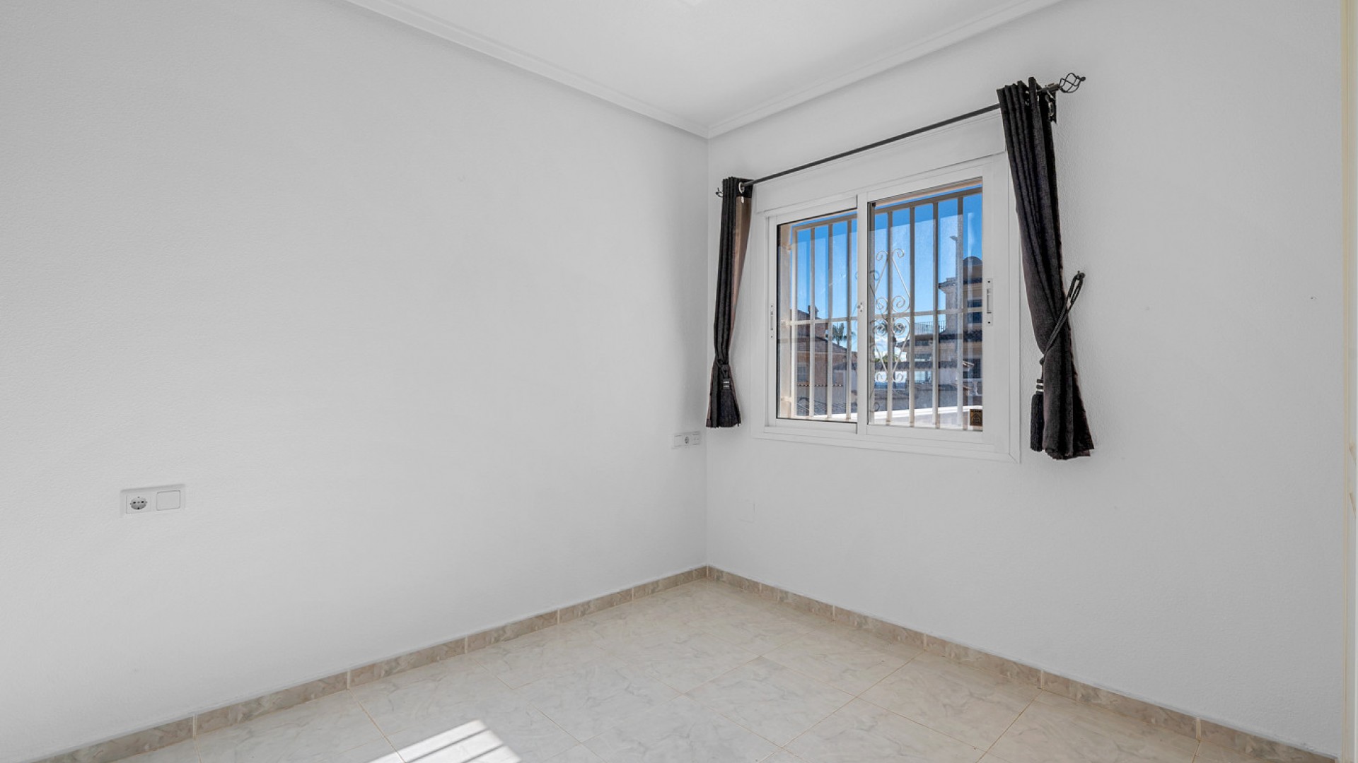 Revente - Villa Individuelle -
Rojales