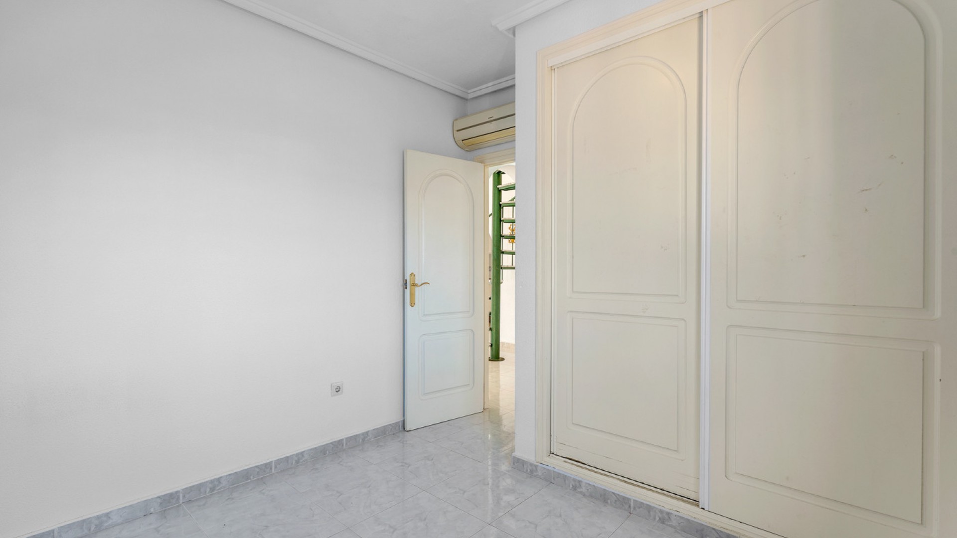 Revente - Villa Individuelle -
Rojales