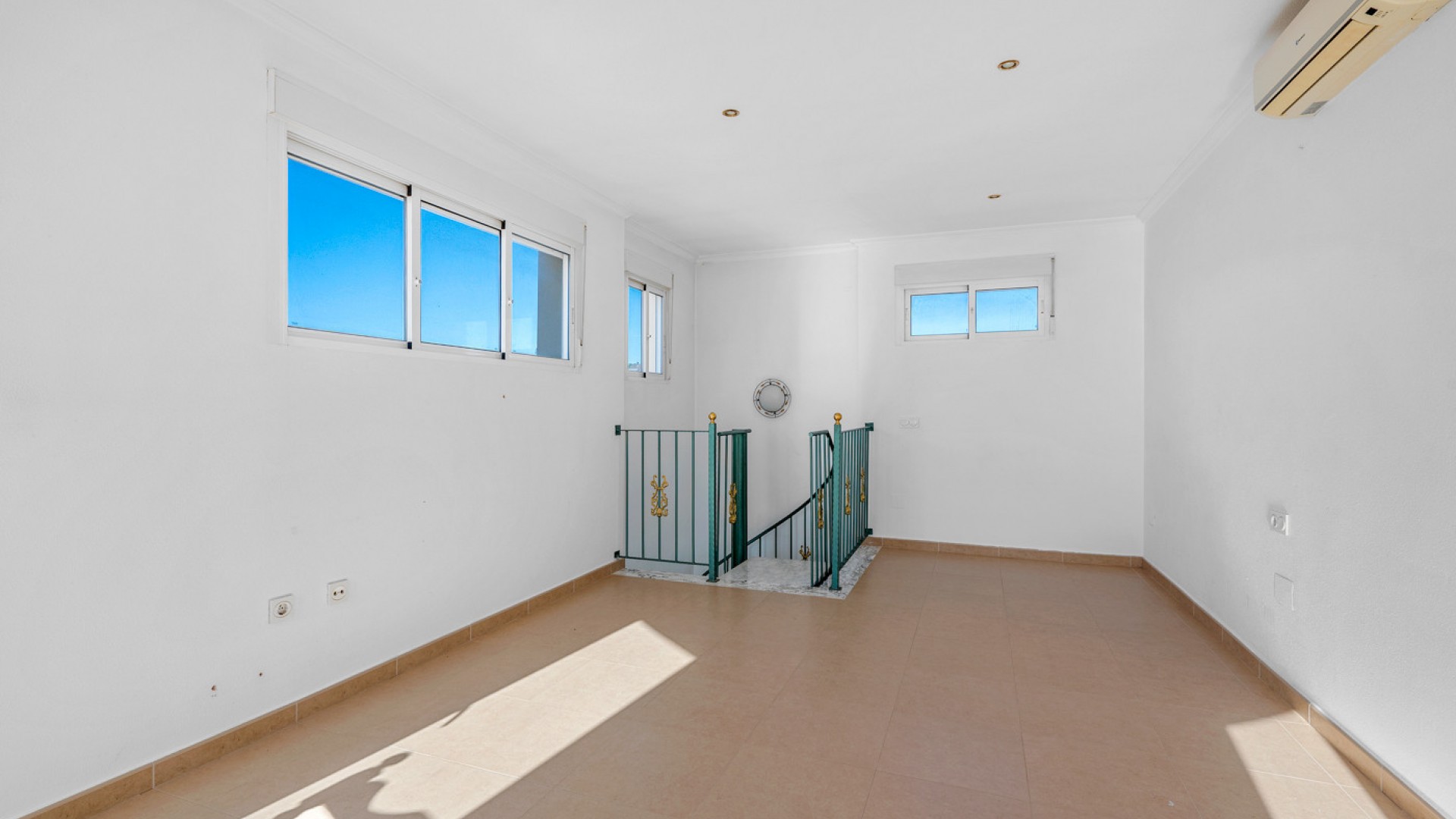 Revente - Villa Individuelle -
Rojales