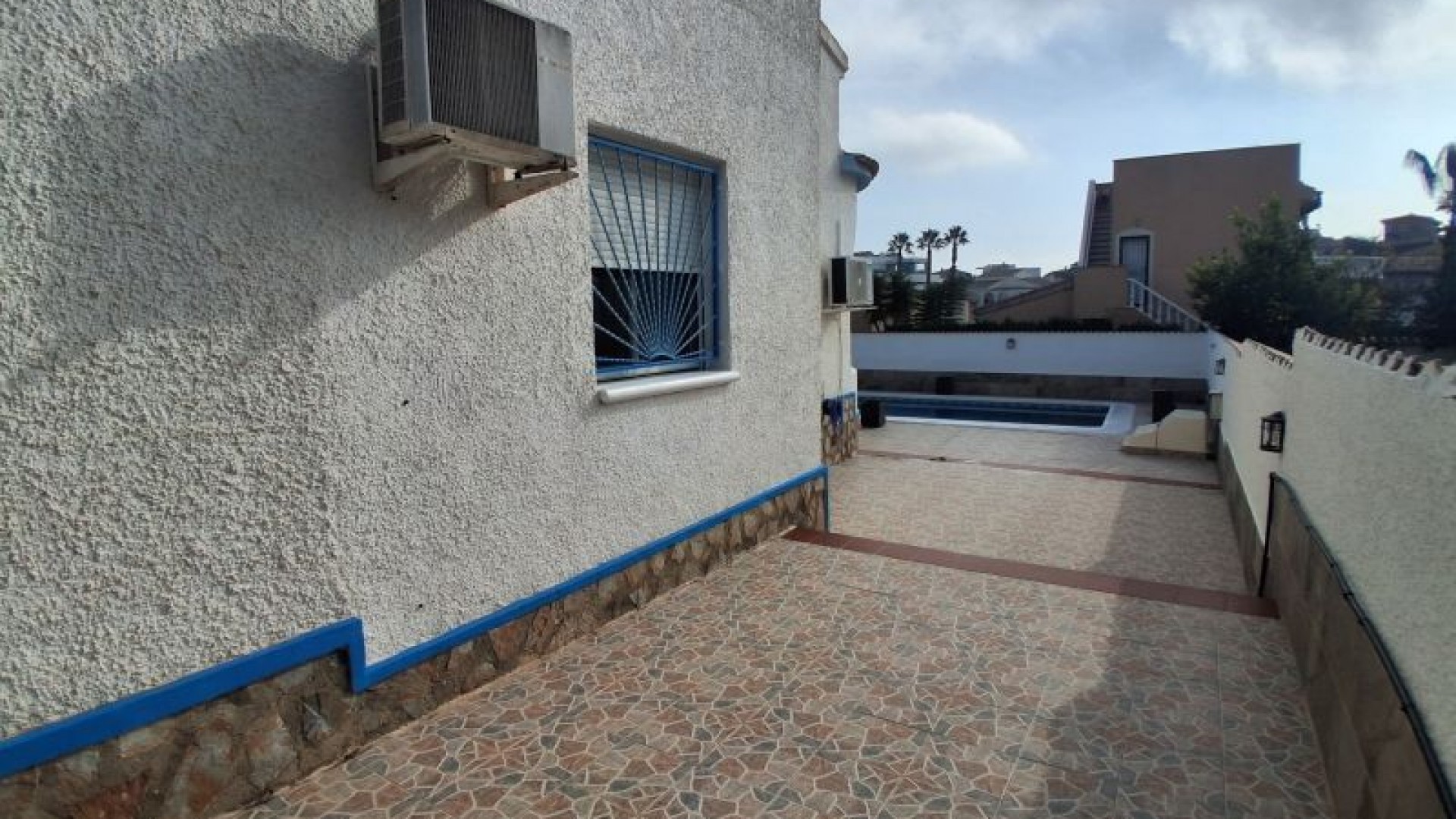 Revente - Villa Individuelle -
Rojales