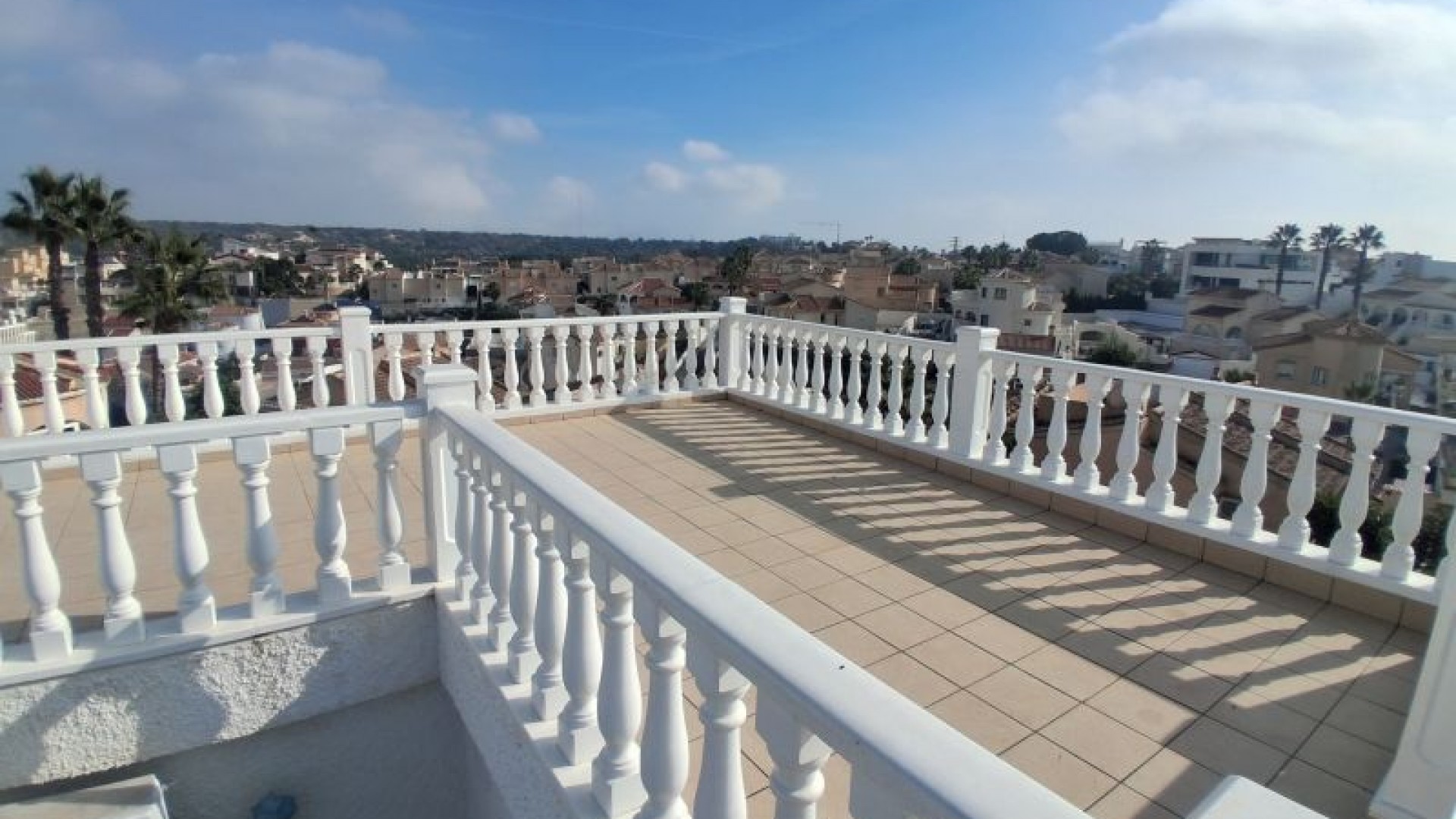 Revente - Villa Individuelle -
Rojales