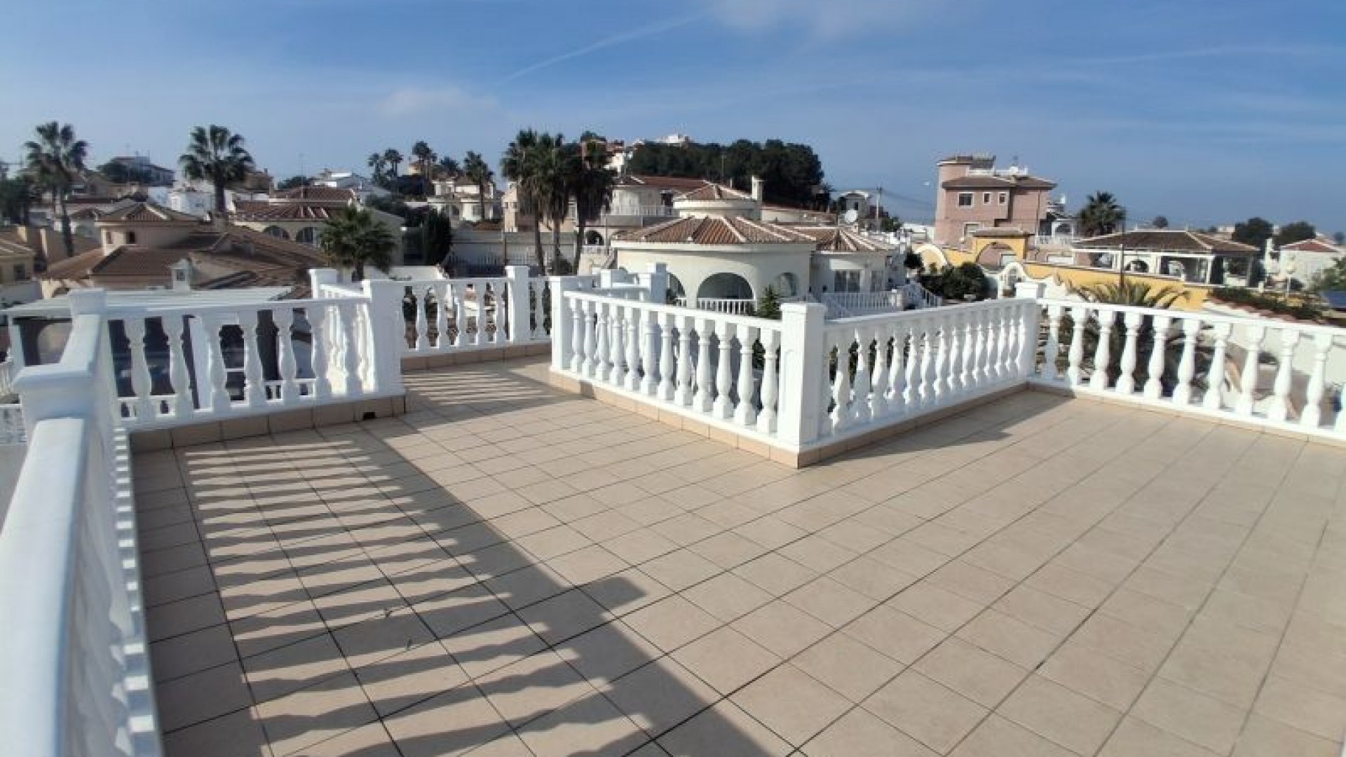 Revente - Villa Individuelle -
Rojales