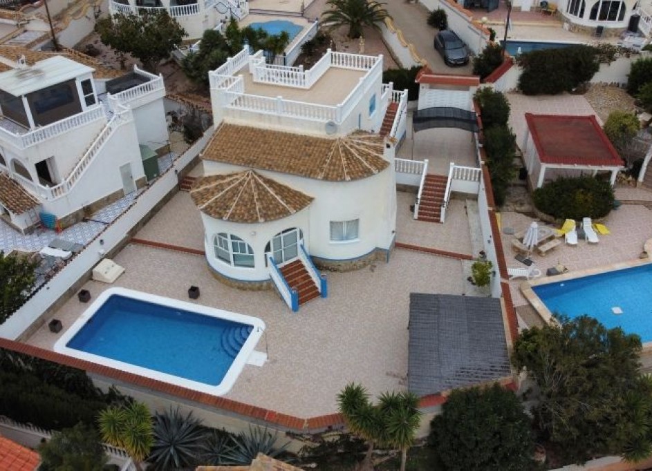 Revente - Villa Individuelle -
Rojales