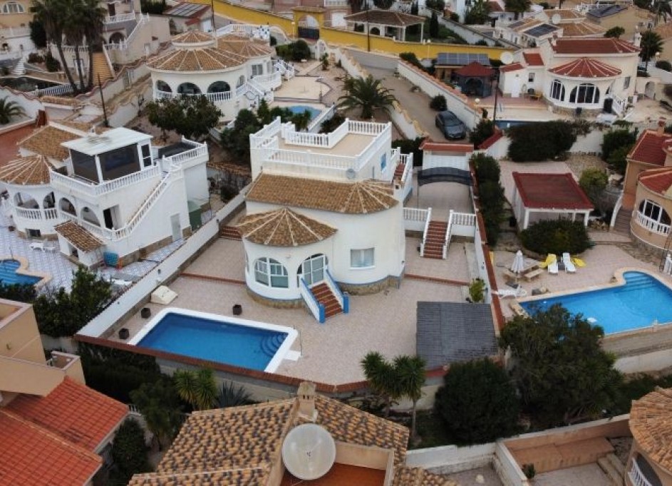 Revente - Villa Individuelle -
Rojales