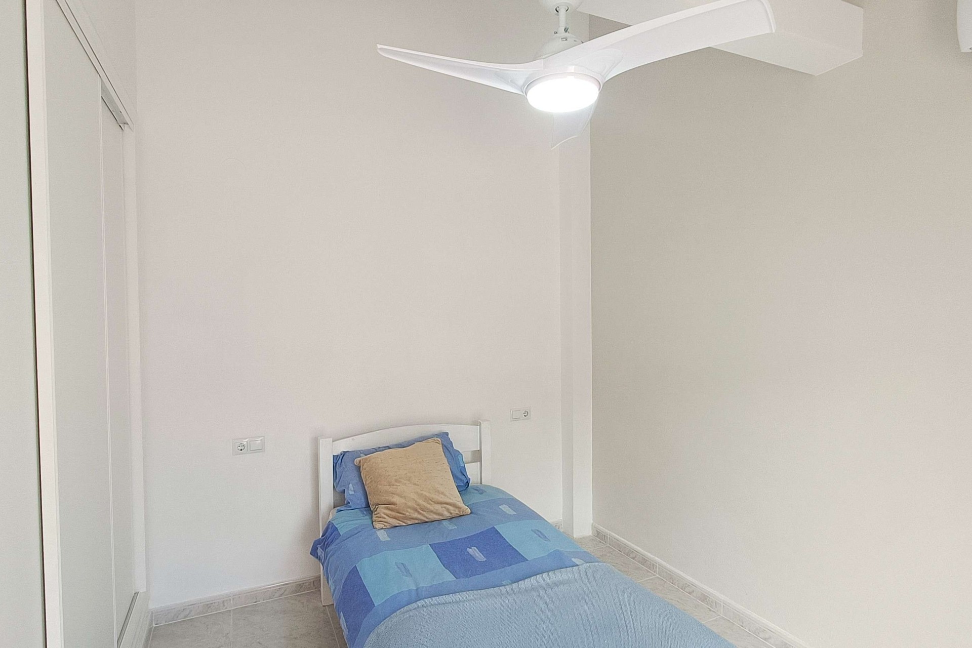 Revente - Villa Individuelle -
Rojales