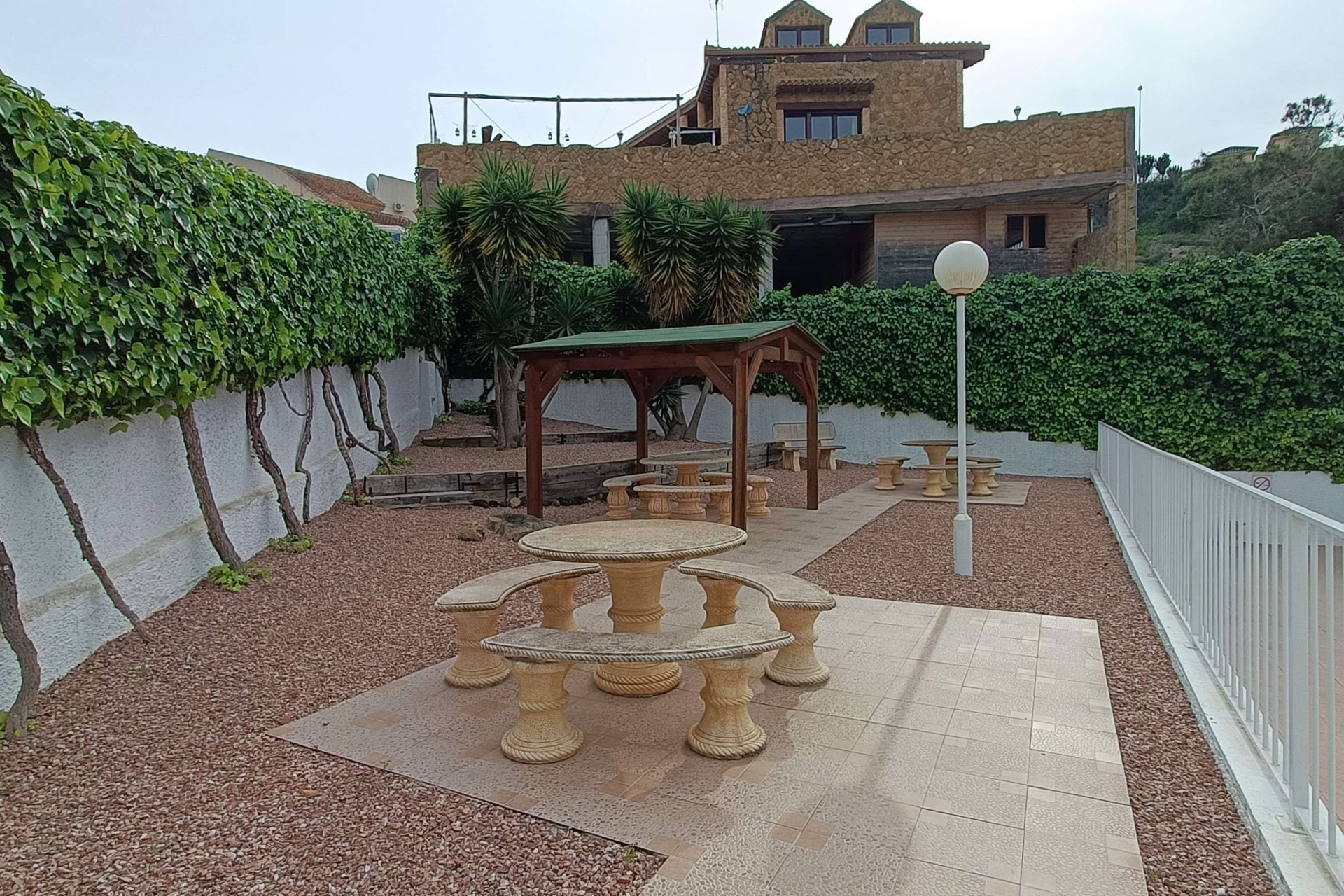 Revente - Villa Individuelle -
Rojales