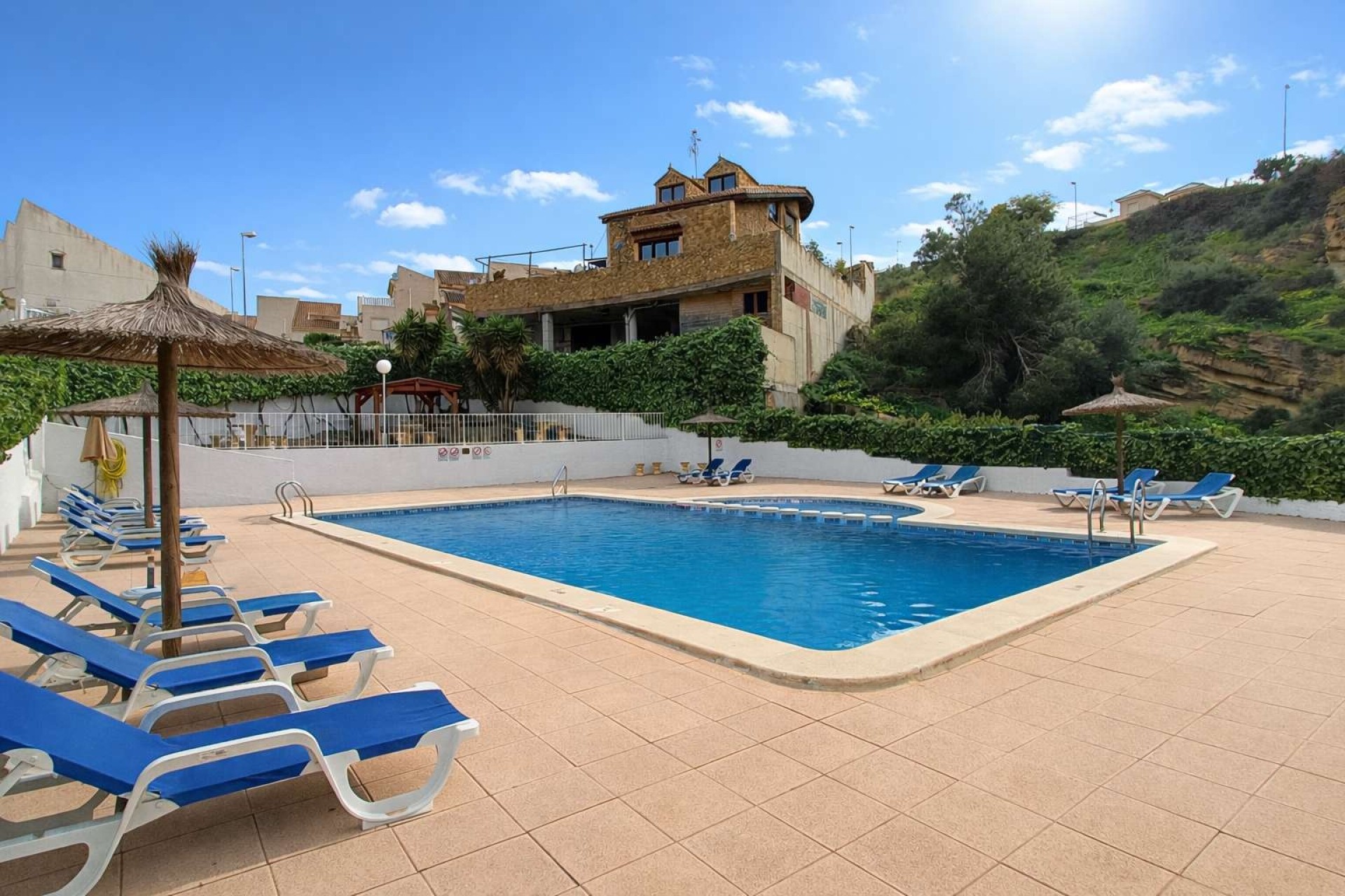 Revente - Villa Individuelle -
Rojales