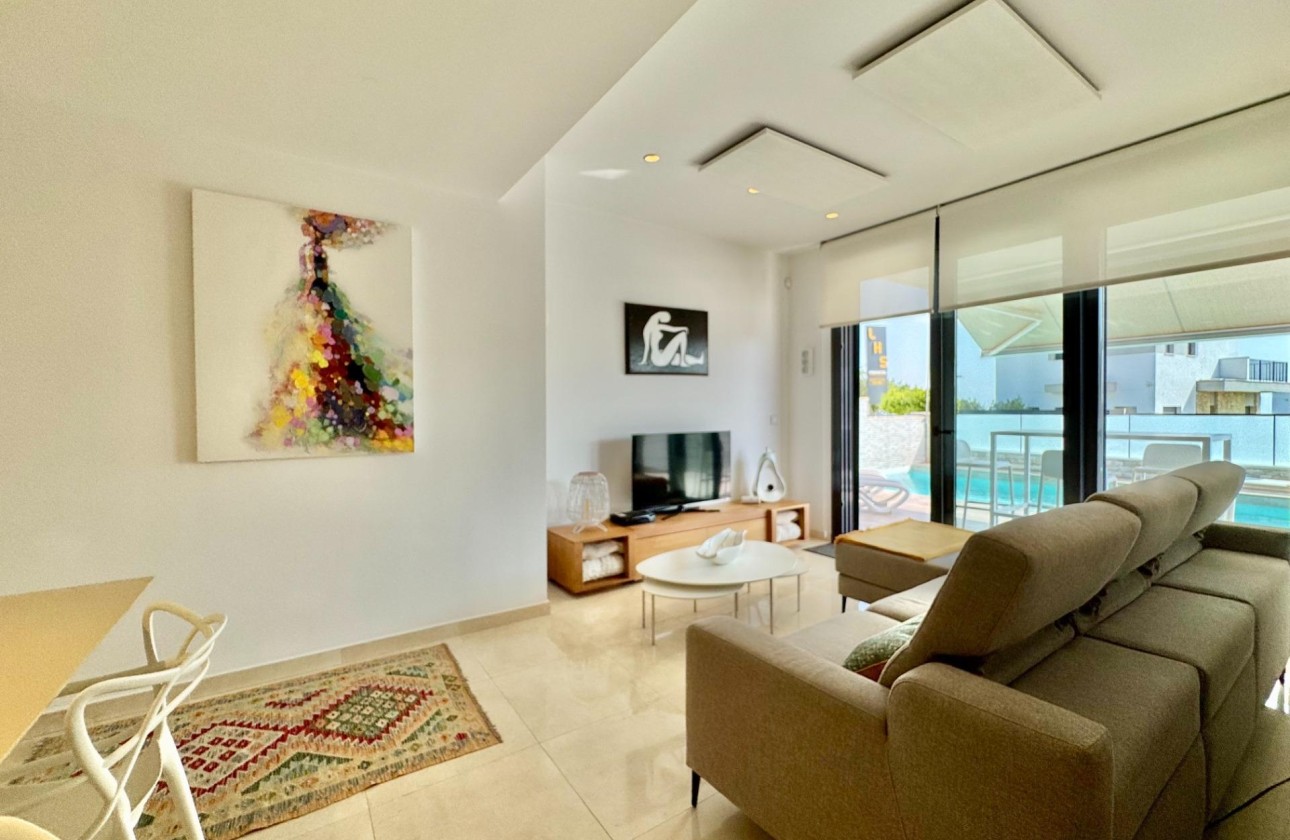 Revente - Villa Individuelle -
San Miguel de Salinas - Bellavista