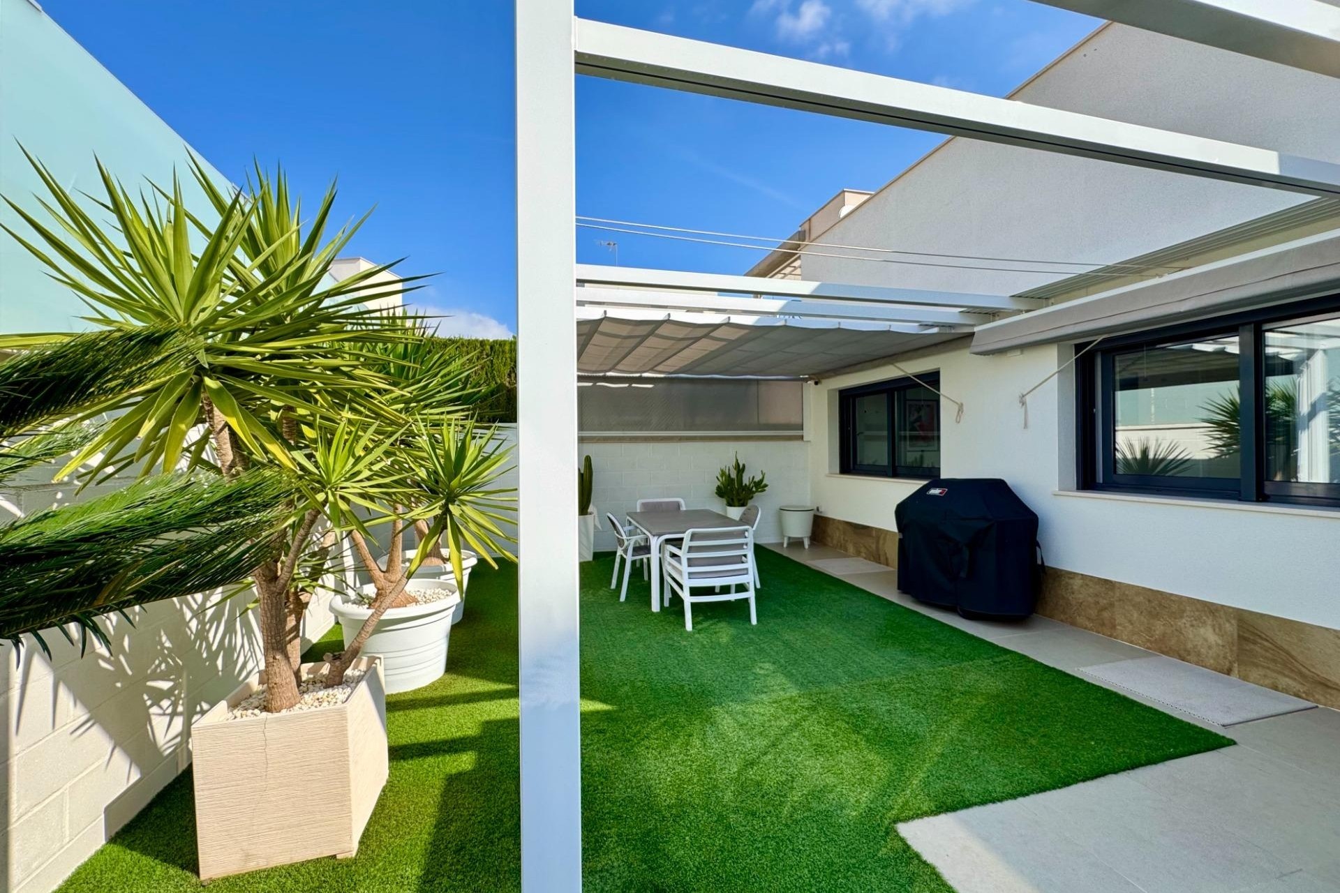 Revente - Villa Individuelle -
San Miguel de Salinas - Bellavista