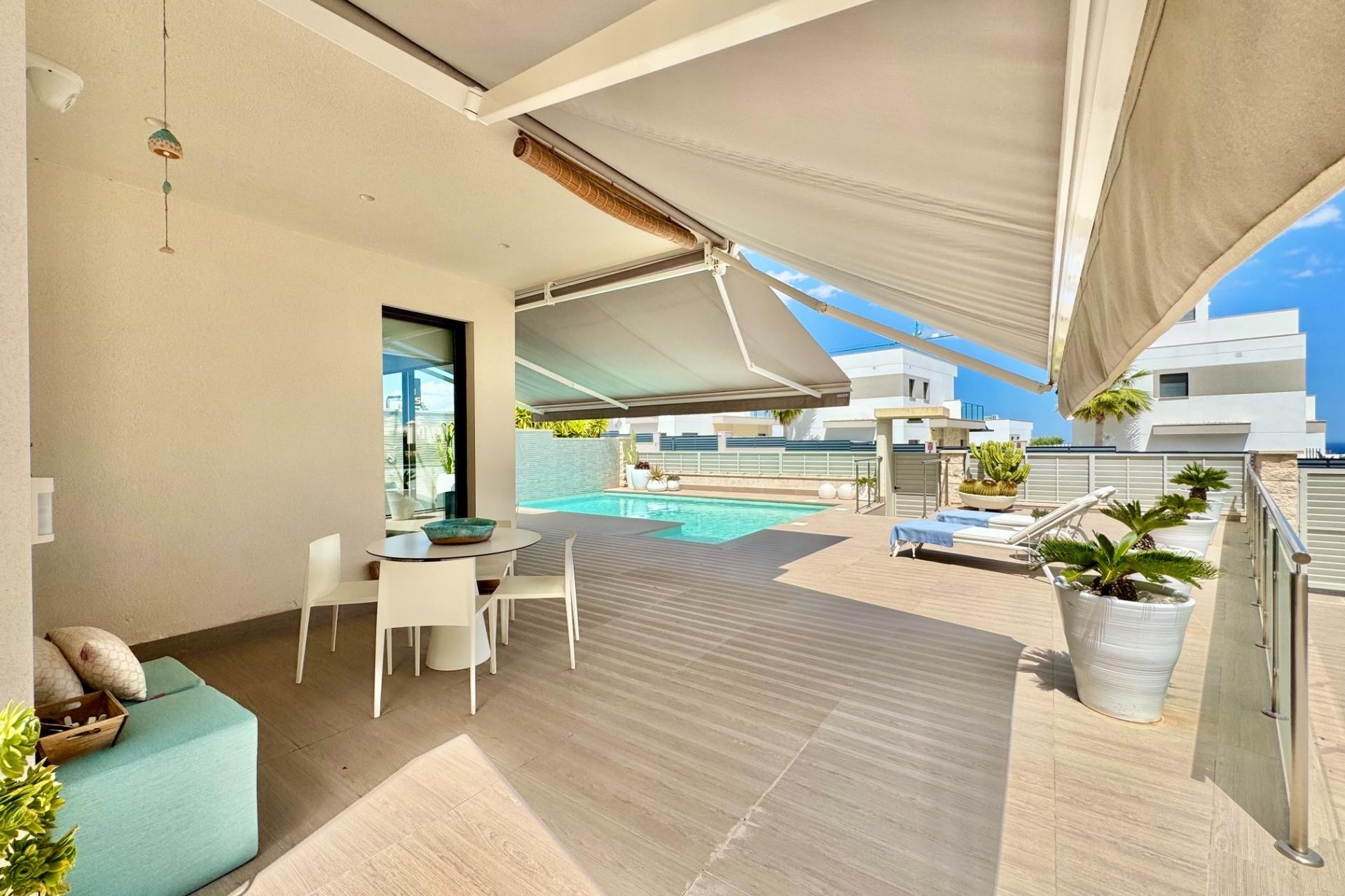 Revente - Villa Individuelle -
San Miguel de Salinas - Bellavista