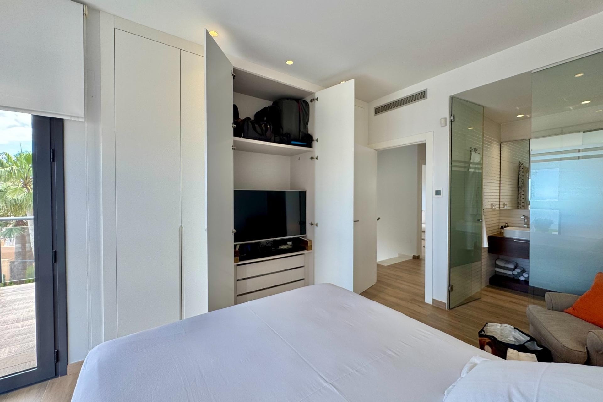 Revente - Villa Individuelle -
San Miguel de Salinas - Bellavista