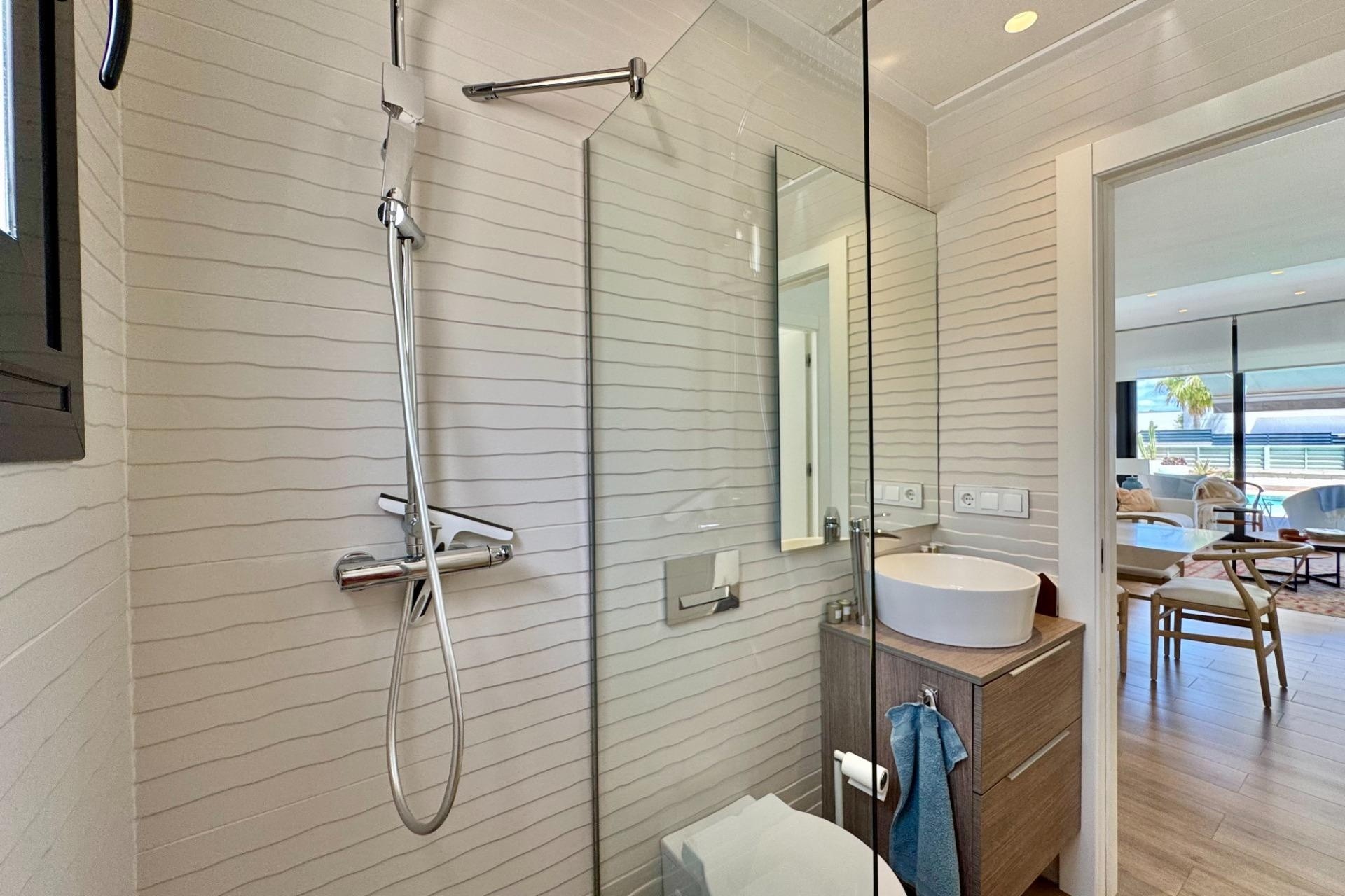 Revente - Villa Individuelle -
San Miguel de Salinas - Bellavista