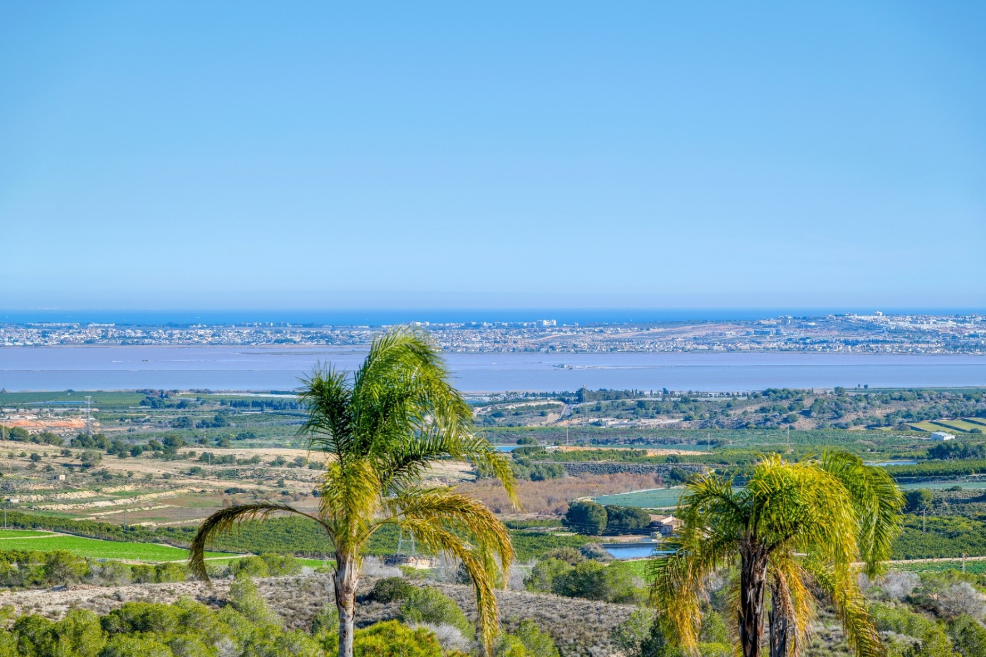 Revente - Villa Individuelle -
San Miguel de Salinas - Inland